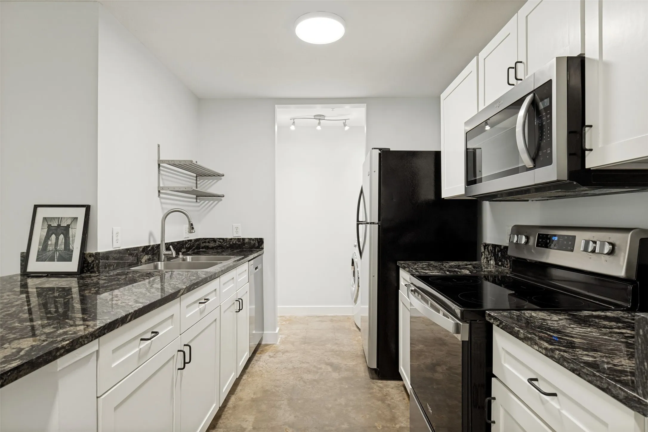 Condominium For Rent in Dallas County , 5111 Manett Street 105, Dallas, Texas 75206, 1 Bedroom, 1 Bathroom, Garage spaces, 614 Sqft, built in 2001, mls#21384264, Real Estate Agent in Dallas, Homes For Rent in Dallas county, Homes For Rent in Dallas, Realtor in Dallas Texas, Real Estate Brokerage Independent Realty Texas, Luminita Cordes Realtor