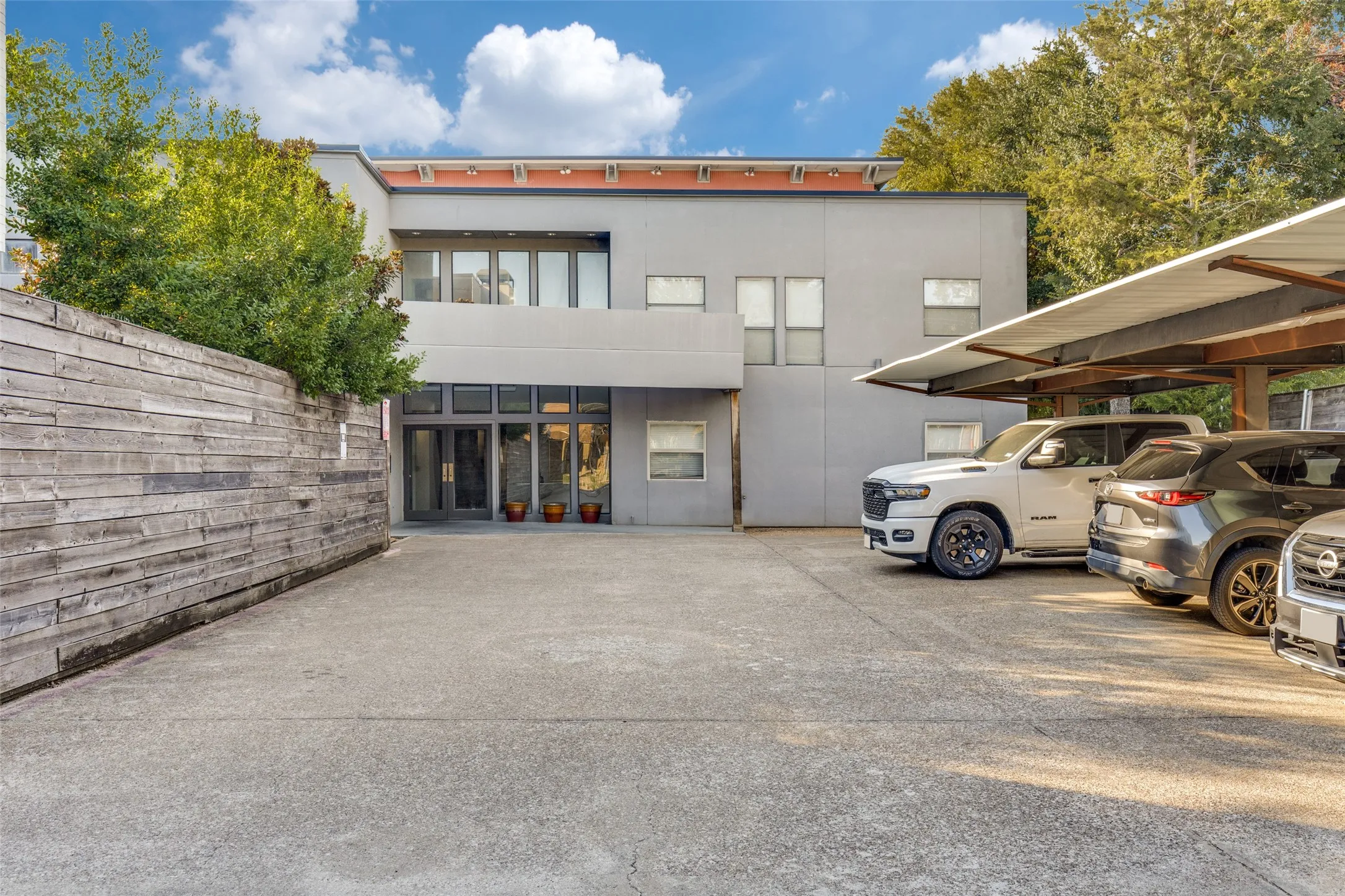 Condominium For Rent in Dallas County , 5111 Manett Street 105, Dallas, Texas 75206, 1 Bedroom, 1 Bathroom, Garage spaces, 614 Sqft, built in 2001, mls#21384264, Real Estate Agent in Dallas, Homes For Rent in Dallas county, Homes For Rent in Dallas, Realtor in Dallas Texas, Real Estate Brokerage Independent Realty Texas, Luminita Cordes Realtor
