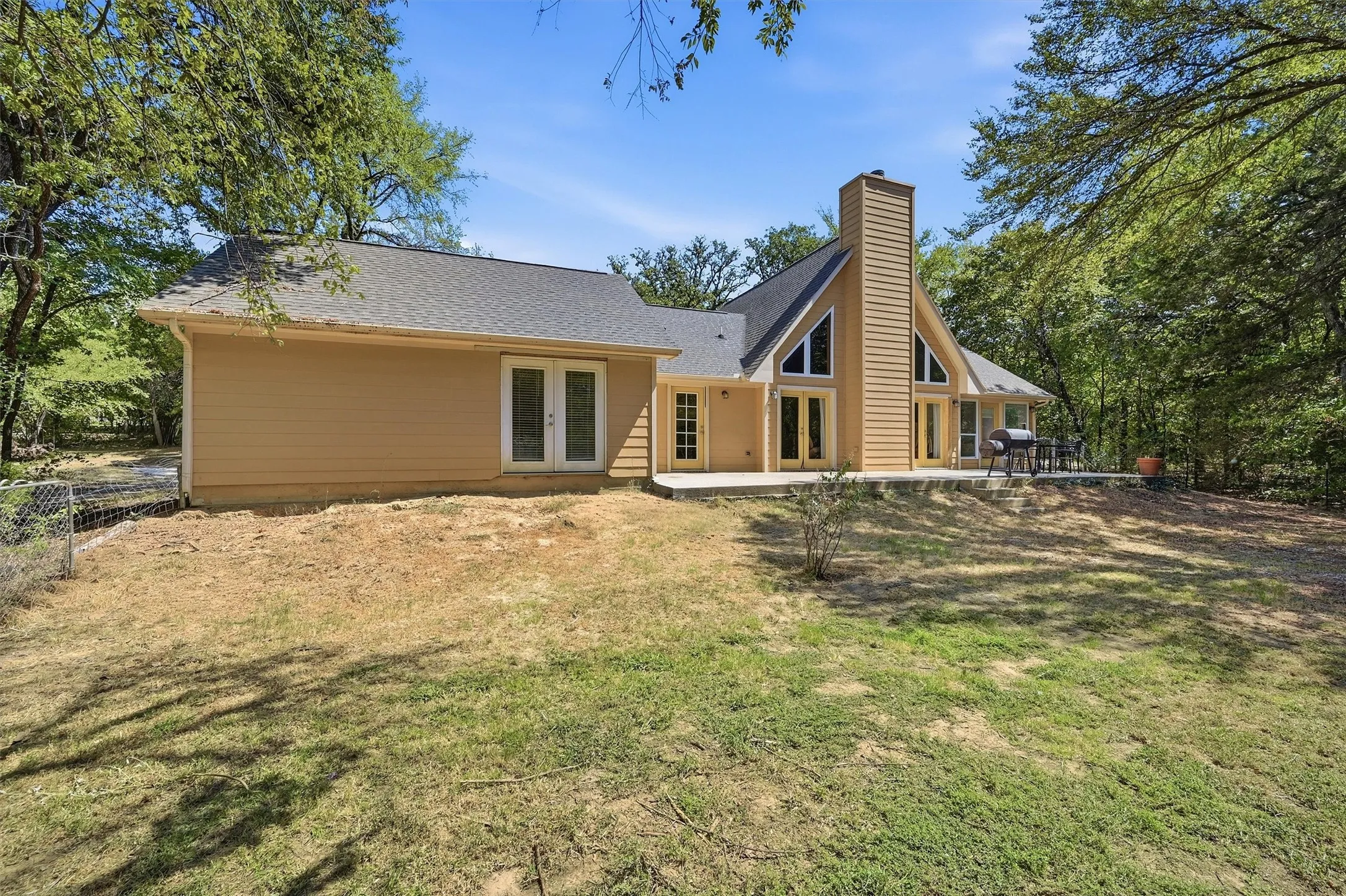 Single Family Residence For Sale in Cooke County , 90 County Road 2256, Valley View, Texas 76272, 3 Bedroom, 1 Bathroom, Garage spaces, 1,898 Sqft, built in 2008, mls#21384229, Real Estate Agent in Valley View, Homes For Sale in Cooke county, Homes For Sale in Valley View, Realtor in Valley View Texas, Real Estate Brokerage Independent Realty Texas, Luminita Cordes Realtor