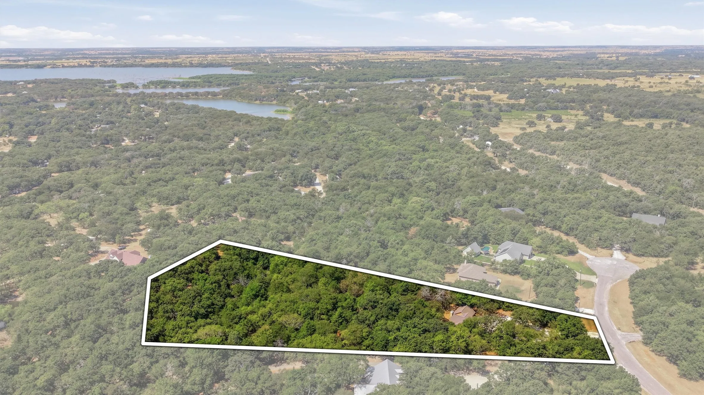 Single Family Residence For Sale in Cooke County , 90 County Road 2256, Valley View, Texas 76272, 3 Bedroom, 1 Bathroom, Garage spaces, 1,898 Sqft, built in 2008, mls#21384229, Real Estate Agent in Valley View, Homes For Sale in Cooke county, Homes For Sale in Valley View, Realtor in Valley View Texas, Real Estate Brokerage Independent Realty Texas, Luminita Cordes Realtor