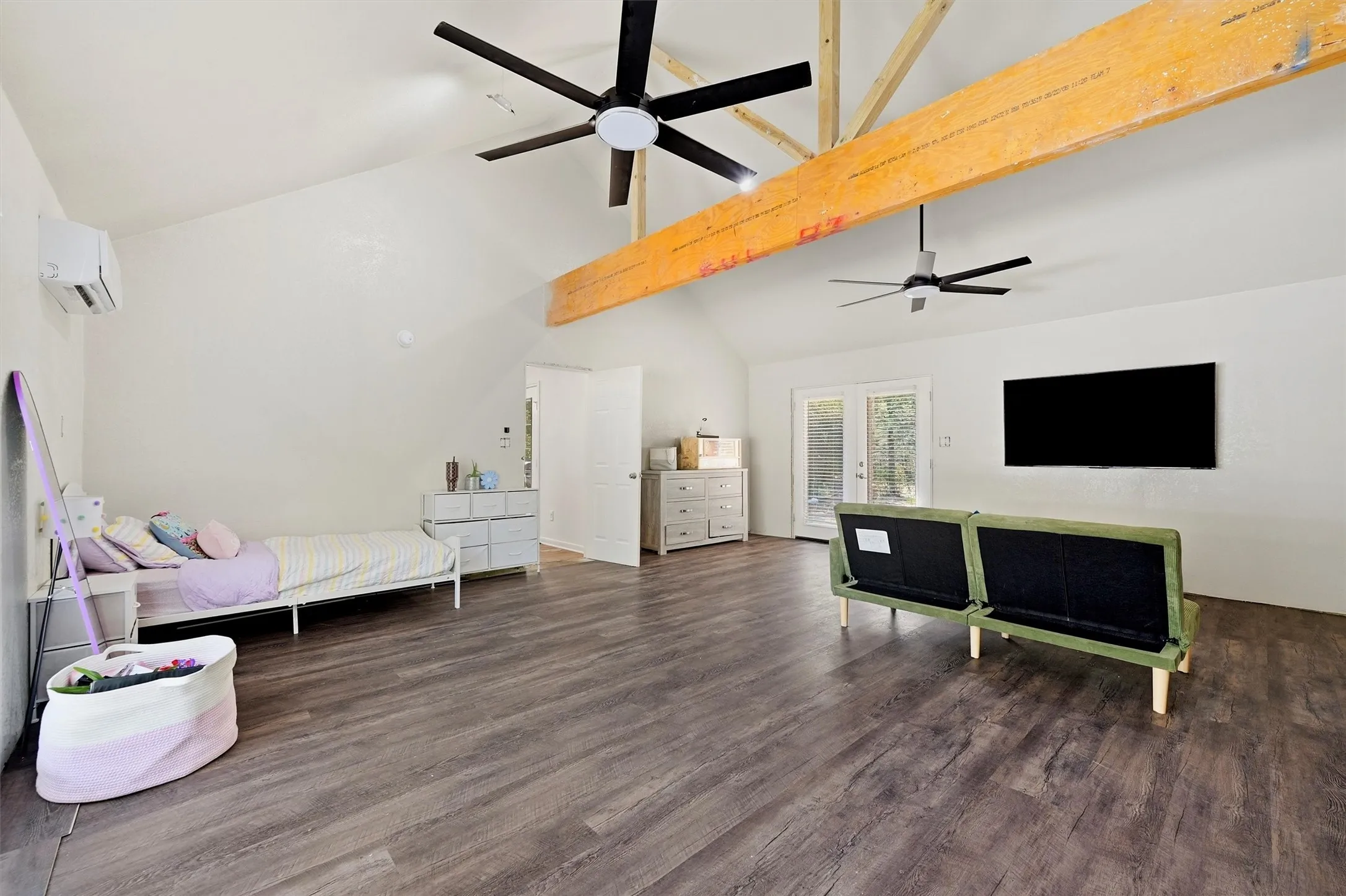 Single Family Residence For Sale in Cooke County , 90 County Road 2256, Valley View, Texas 76272, 3 Bedroom, 1 Bathroom, Garage spaces, 1,898 Sqft, built in 2008, mls#21384229, Real Estate Agent in Valley View, Homes For Sale in Cooke county, Homes For Sale in Valley View, Realtor in Valley View Texas, Real Estate Brokerage Independent Realty Texas, Luminita Cordes Realtor