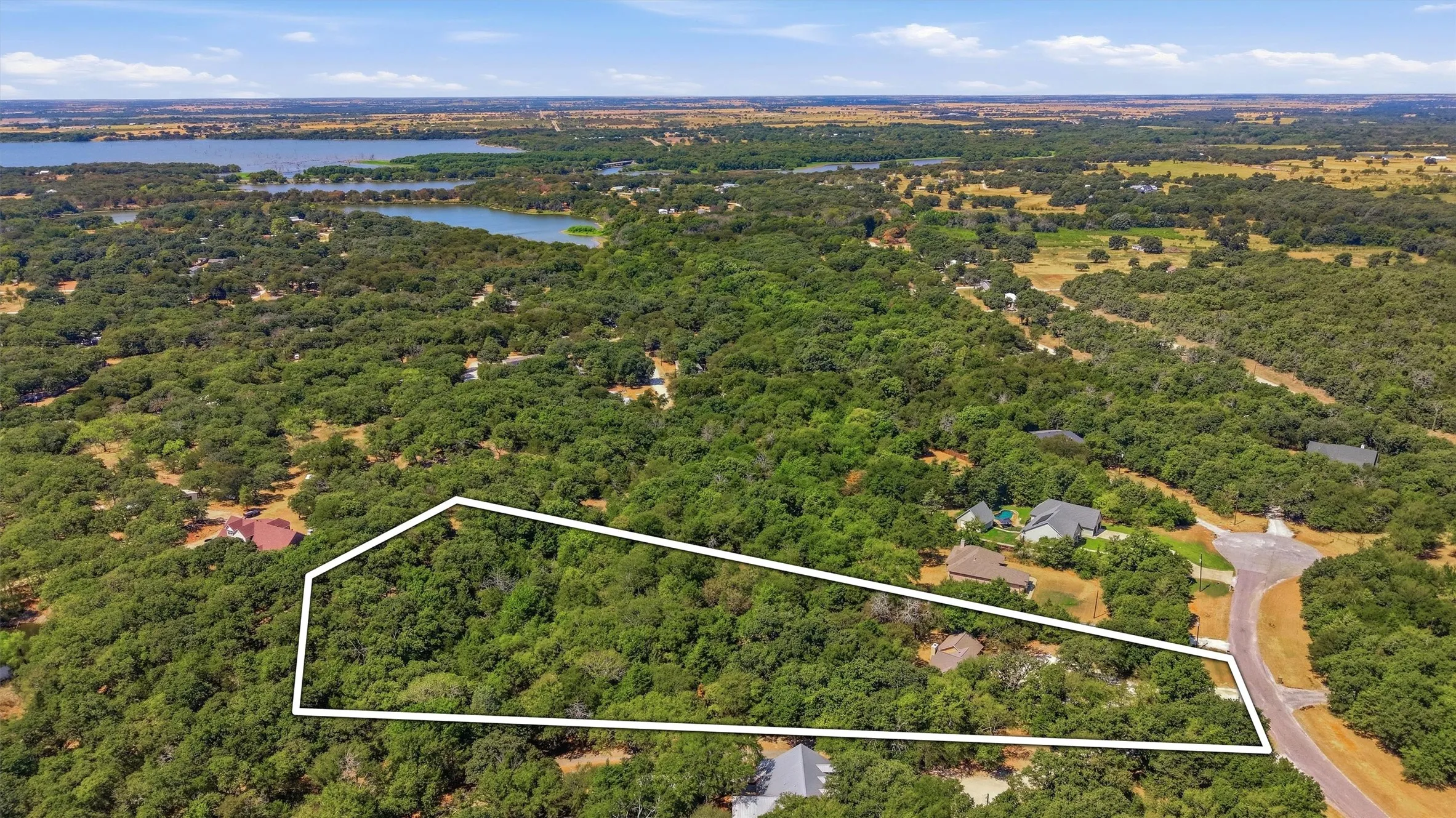 Single Family Residence For Sale in Cooke County , 90 County Road 2256, Valley View, Texas 76272, 3 Bedroom, 1 Bathroom, Garage spaces, 1,898 Sqft, built in 2008, mls#21384229, Real Estate Agent in Valley View, Homes For Sale in Cooke county, Homes For Sale in Valley View, Realtor in Valley View Texas, Real Estate Brokerage Independent Realty Texas, Luminita Cordes Realtor