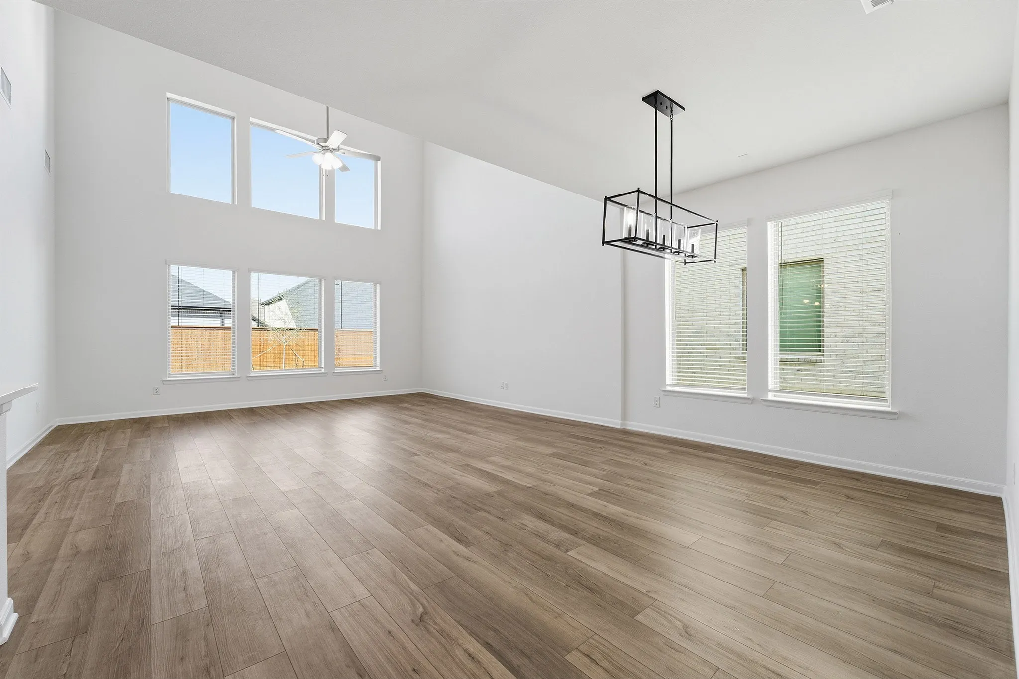 Single Family Residence For Sale in Collin County , 1428 Bettolo Drive, Celina, Texas 75009, 5 Bedroom, 3 Bathroom, 2 Garage spaces, 2,809 Sqft, built in 2025, mls#21384257, Real Estate Agent in Celina, Homes For Sale in Collin county, Homes For Sale in Celina, Realtor in Celina Texas, Real Estate Brokerage Independent Realty Texas, Luminita Cordes Realtor