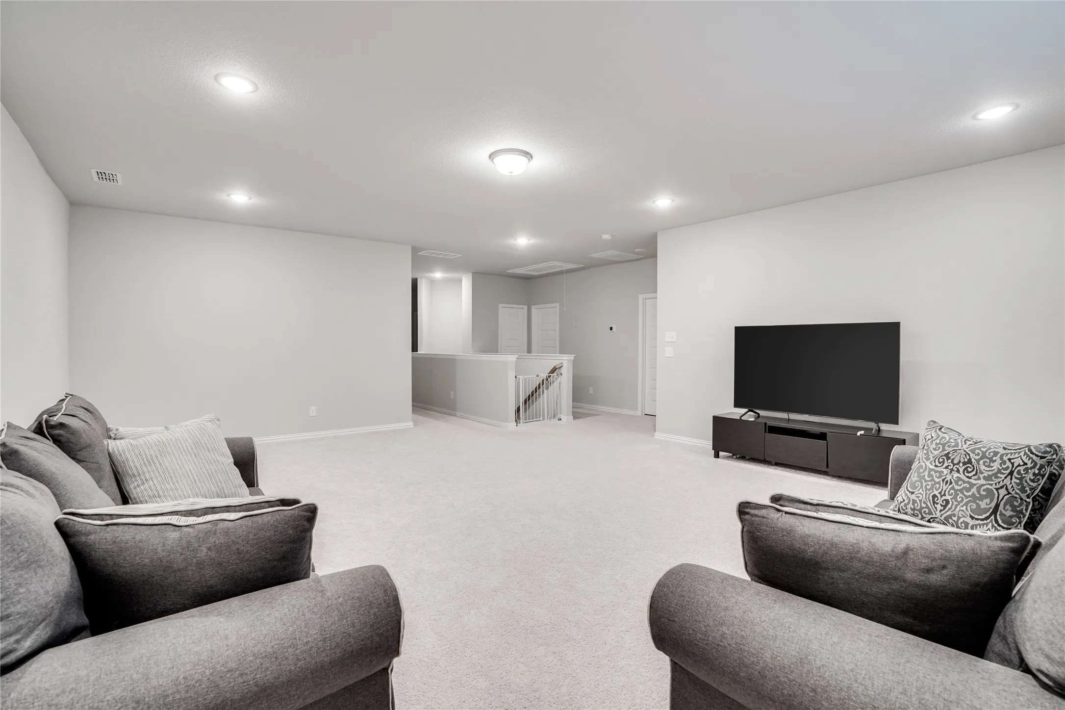 Single Family Residence For Rent in Denton County , 1521 Bison Trail, Aubrey, Texas 76227, 5 Bedroom, 4 Bathroom, 3 Garage spaces, 4,000 Sqft, built in 2022, mls#21384274, Real Estate Agent in Aubrey, Homes For Rent in Denton county, Homes For Rent in Aubrey, Realtor in Aubrey Texas, Real Estate Brokerage Independent Realty Texas, Luminita Cordes Realtor