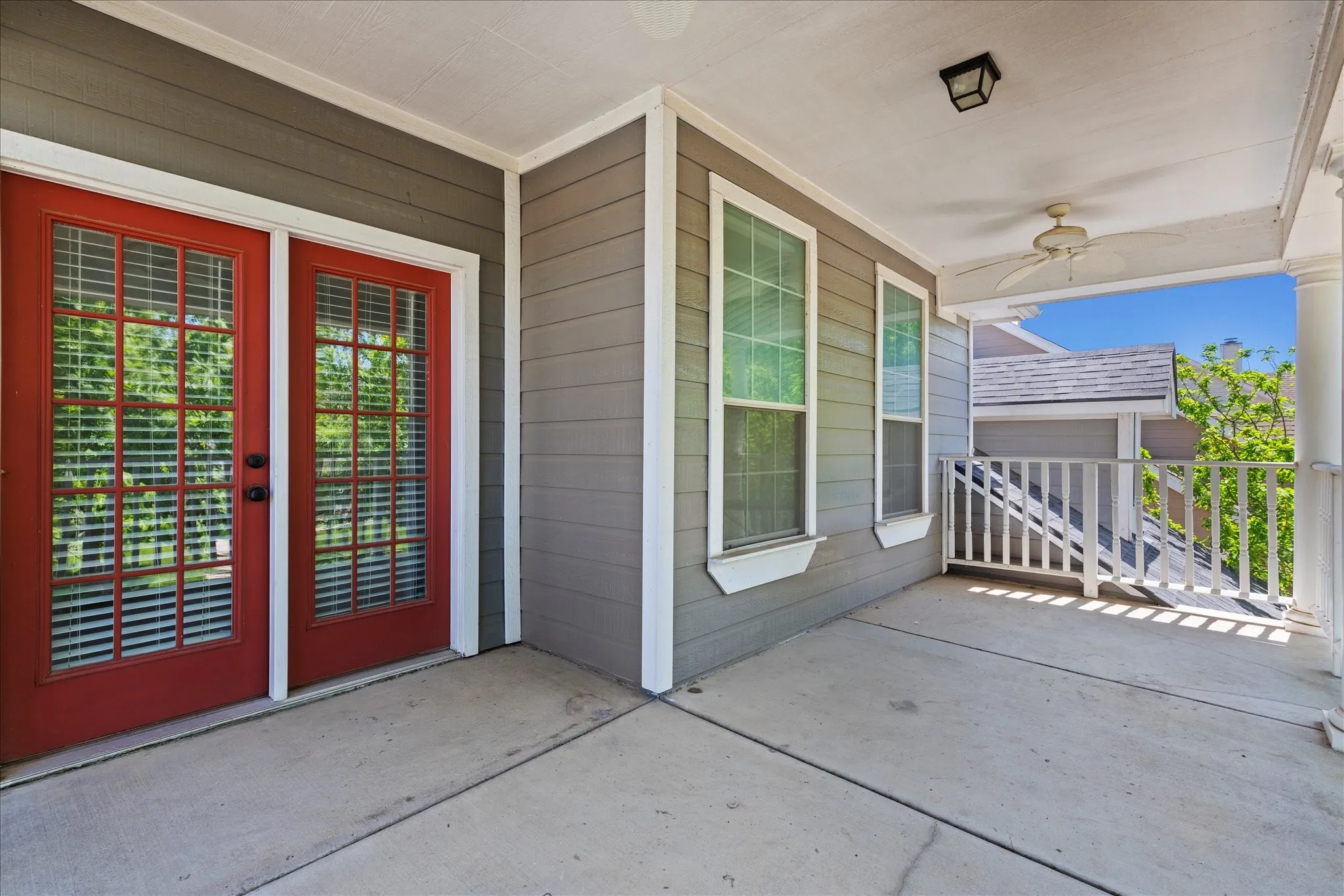 Single Family Residence For Sale in Denton County , 1036 Elm Drive, Providence Village, Texas 76227, 4 Bedroom, 3 Bathroom, 2 Garage spaces, 2,600 Sqft, built in 2002, mls#21384271, Real Estate Agent in Providence Village, Homes For Sale in Denton county, Homes For Sale in Providence Village, Realtor in Providence Village Texas, Real Estate Brokerage Independent Realty Texas, Luminita Cordes Realtor