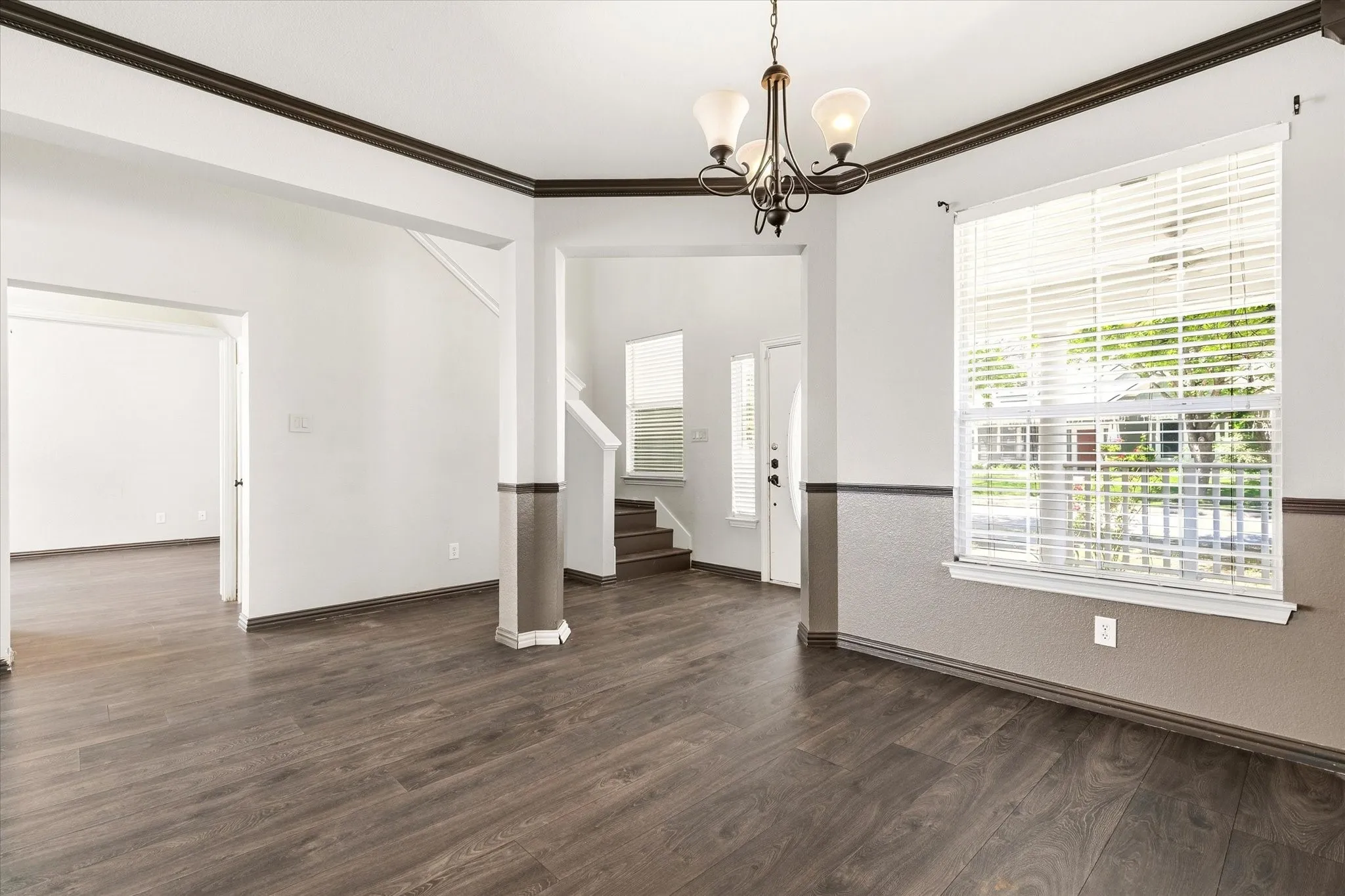 Single Family Residence For Sale in Denton County , 1036 Elm Drive, Providence Village, Texas 76227, 4 Bedroom, 3 Bathroom, 2 Garage spaces, 2,600 Sqft, built in 2002, mls#21384271, Real Estate Agent in Providence Village, Homes For Sale in Denton county, Homes For Sale in Providence Village, Realtor in Providence Village Texas, Real Estate Brokerage Independent Realty Texas, Luminita Cordes Realtor