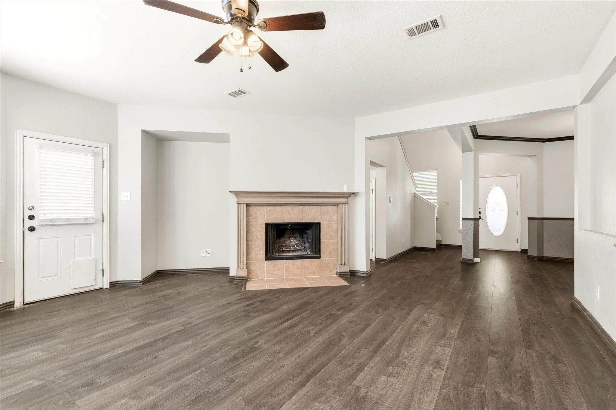 Single Family Residence For Sale in Denton County , 1036 Elm Drive, Providence Village, Texas 76227, 4 Bedroom, 3 Bathroom, 2 Garage spaces, 2,600 Sqft, built in 2002, mls#21384271, Real Estate Agent in Providence Village, Homes For Sale in Denton county, Homes For Sale in Providence Village, Realtor in Providence Village Texas, Real Estate Brokerage Independent Realty Texas, Luminita Cordes Realtor
