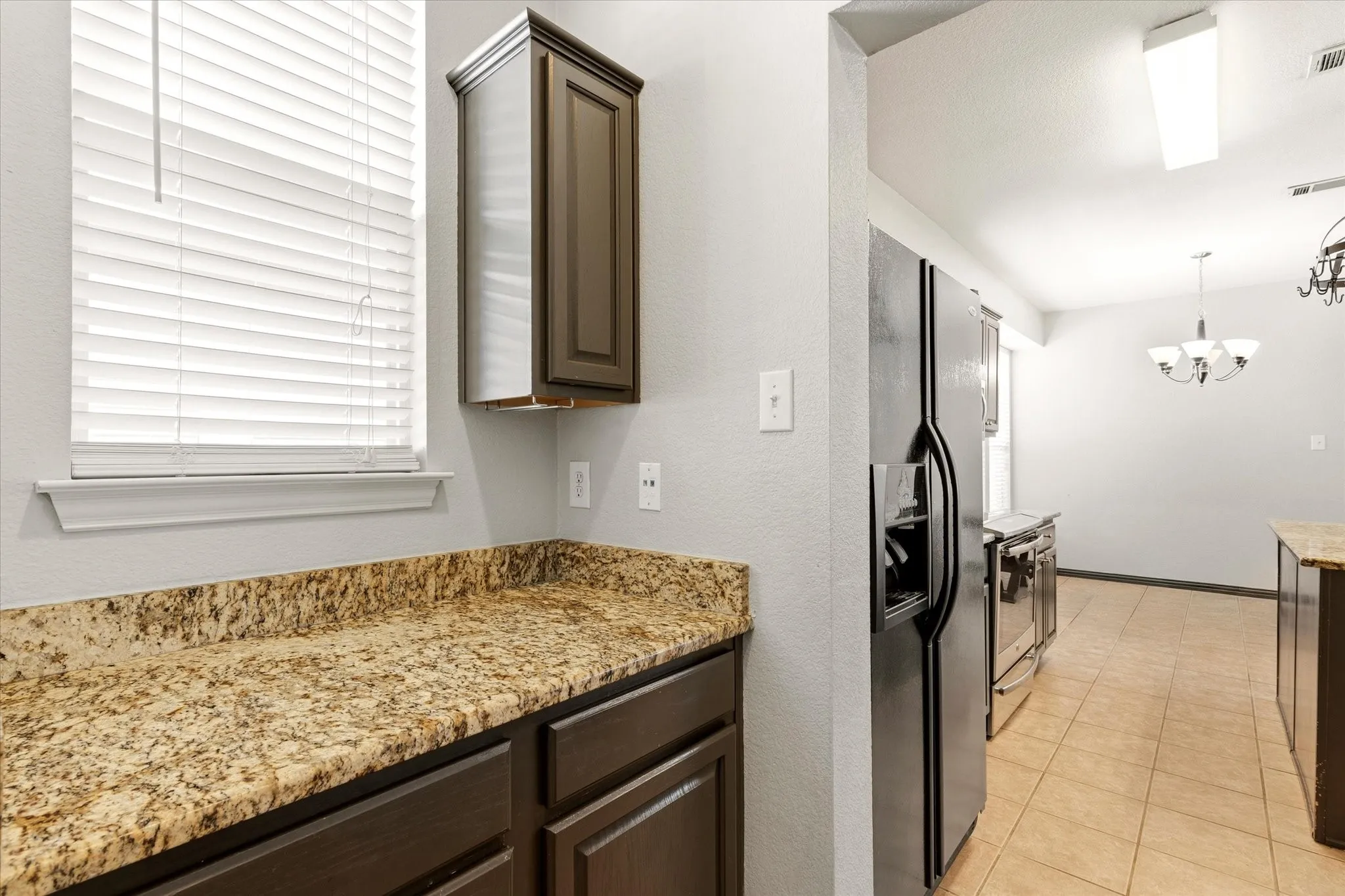 Single Family Residence For Sale in Denton County , 1036 Elm Drive, Providence Village, Texas 76227, 4 Bedroom, 3 Bathroom, 2 Garage spaces, 2,600 Sqft, built in 2002, mls#21384271, Real Estate Agent in Providence Village, Homes For Sale in Denton county, Homes For Sale in Providence Village, Realtor in Providence Village Texas, Real Estate Brokerage Independent Realty Texas, Luminita Cordes Realtor