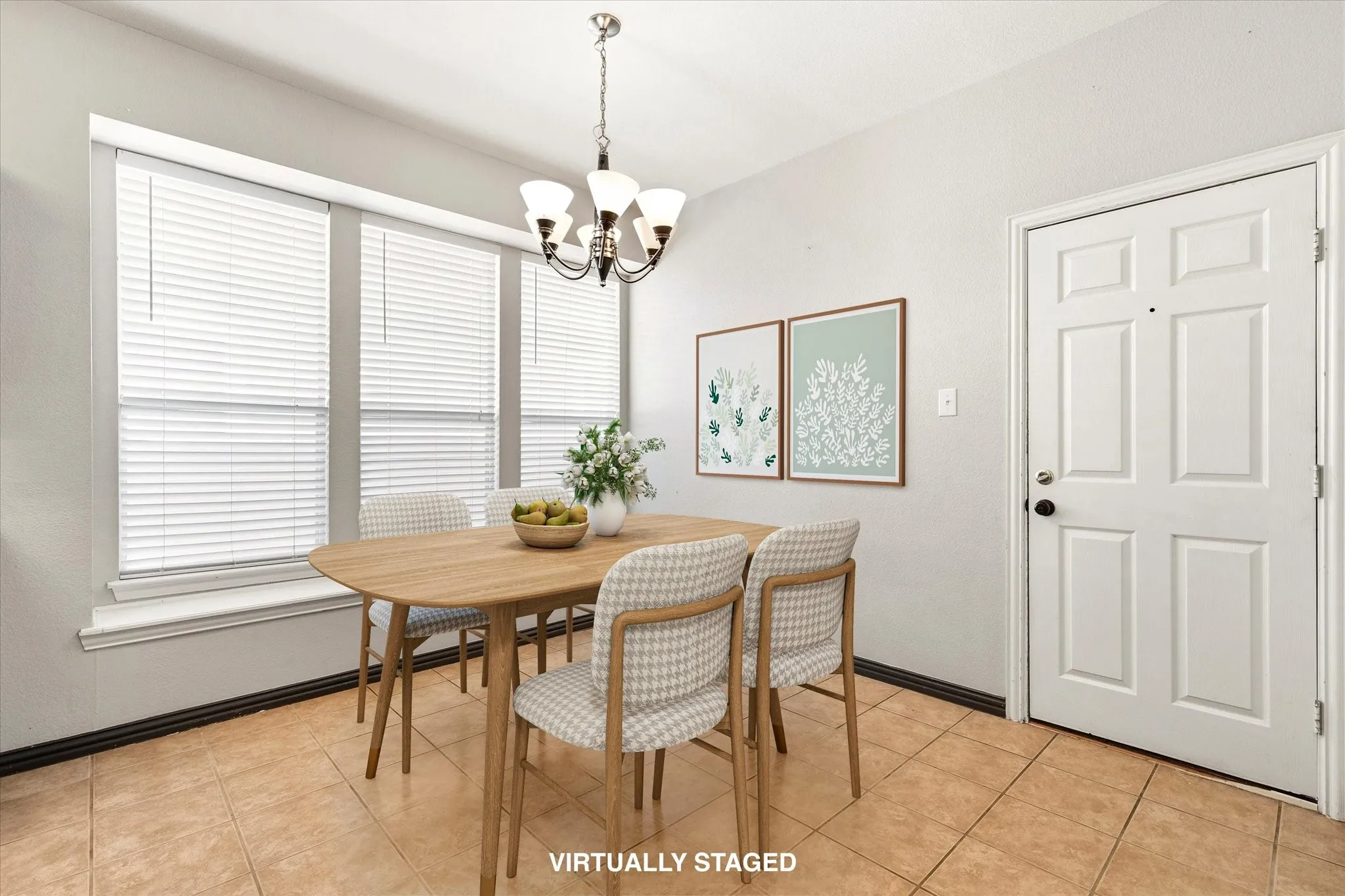 Single Family Residence For Sale in Denton County , 1036 Elm Drive, Providence Village, Texas 76227, 4 Bedroom, 3 Bathroom, 2 Garage spaces, 2,600 Sqft, built in 2002, mls#21384271, Real Estate Agent in Providence Village, Homes For Sale in Denton county, Homes For Sale in Providence Village, Realtor in Providence Village Texas, Real Estate Brokerage Independent Realty Texas, Luminita Cordes Realtor