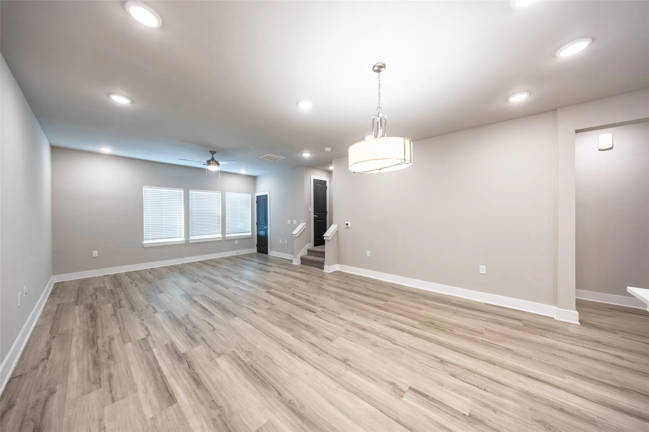 Townhouse For Rent in Collin County , 3353 Wynwood Drive, Plano, Texas 75074, 3 Bedroom, 4 Bathroom, 2 Garage spaces, 1,870 Sqft, built in 2022, mls#21383672, Real Estate Agent in Plano, Homes For Rent in Collin county, Homes For Rent in Plano, Realtor in Plano Texas, Real Estate Brokerage Independent Realty Texas, Luminita Cordes Realtor