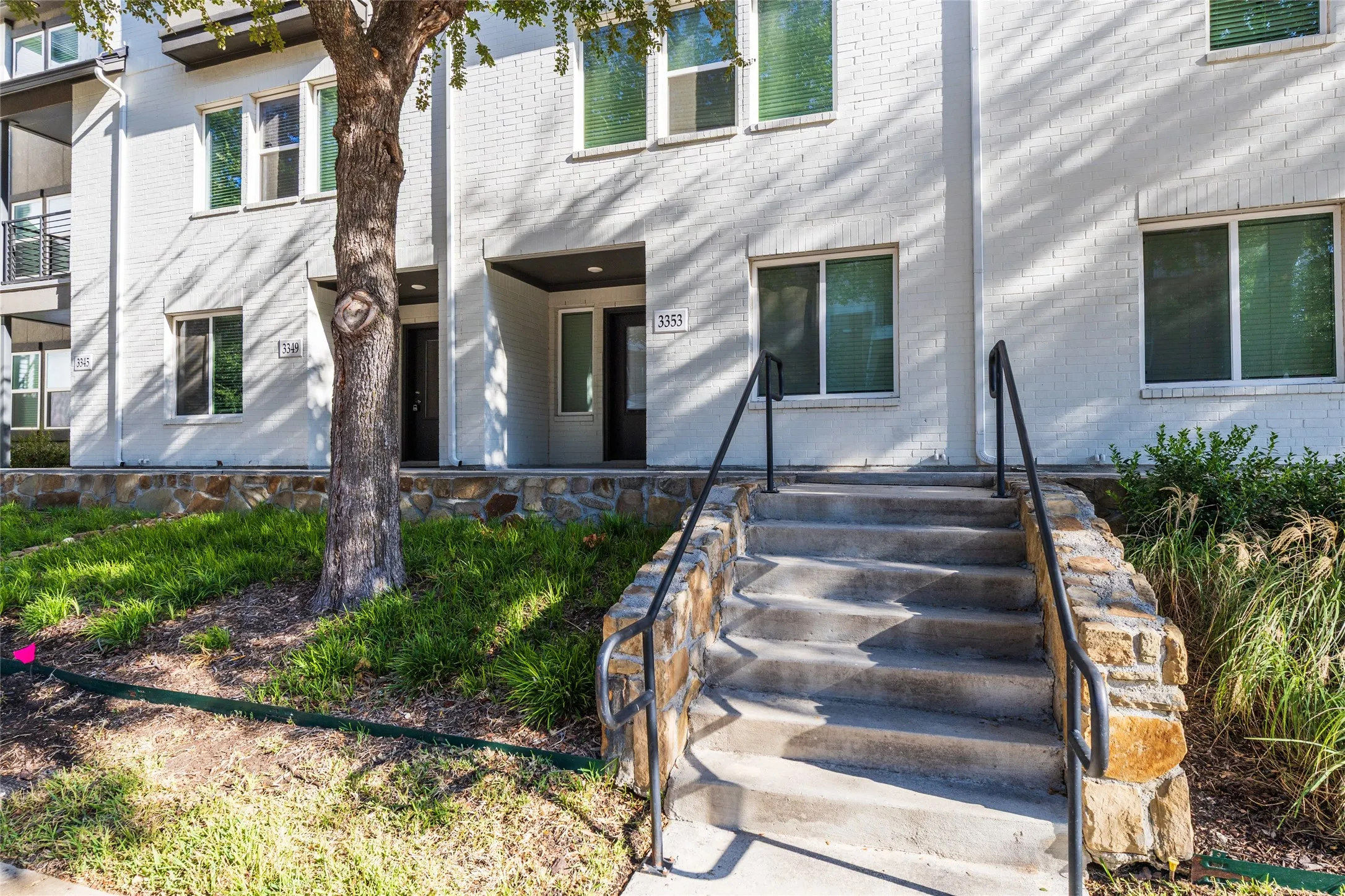 Townhouse For Rent in Collin County , 3353 Wynwood Drive, Plano, Texas 75074, 3 Bedroom, 4 Bathroom, 2 Garage spaces, 1,870 Sqft, built in 2022, mls#21383672, Real Estate Agent in Plano, Homes For Rent in Collin county, Homes For Rent in Plano, Realtor in Plano Texas, Real Estate Brokerage Independent Realty Texas, Luminita Cordes Realtor