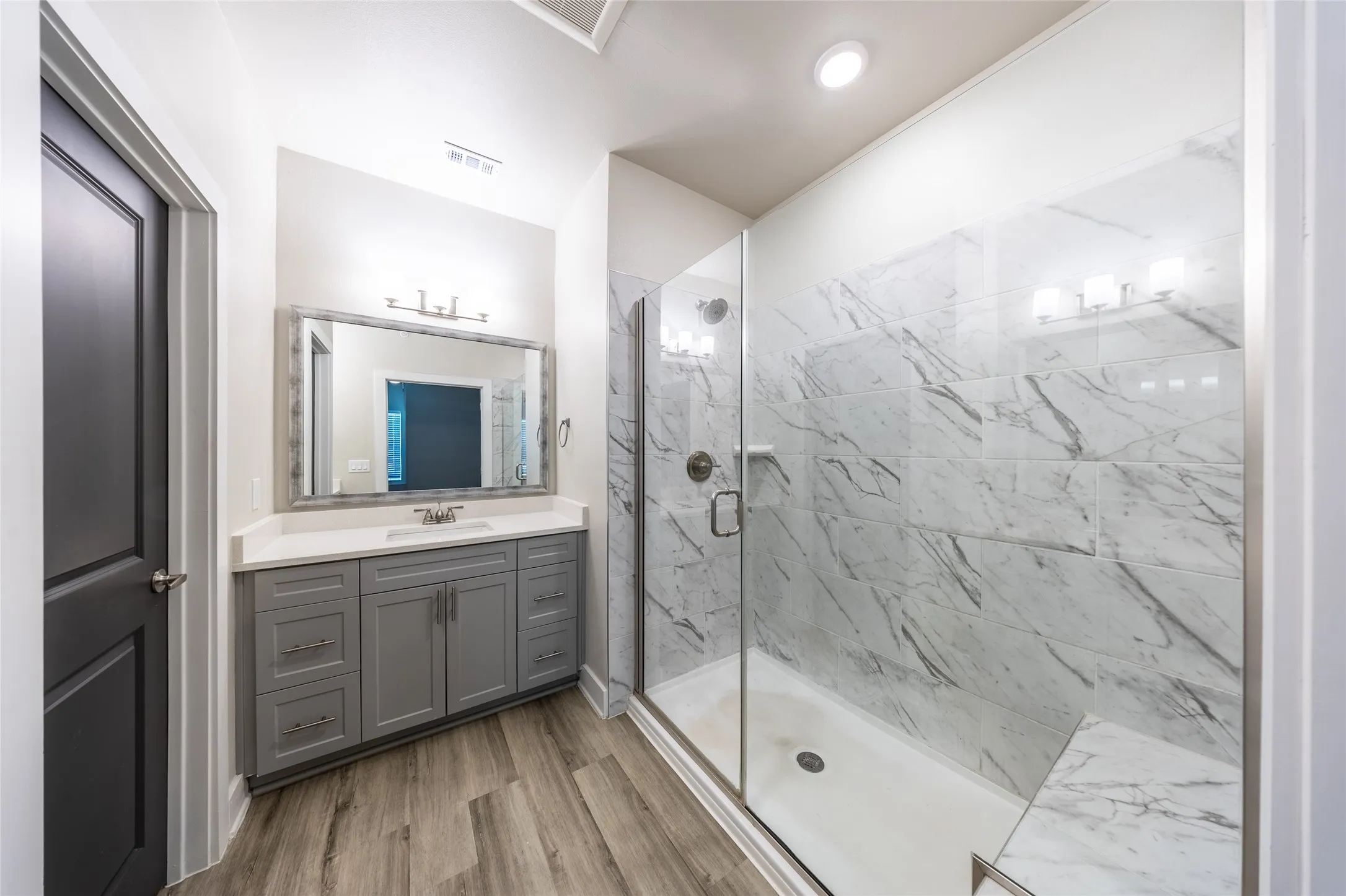 Townhouse For Rent in Collin County , 3353 Wynwood Drive, Plano, Texas 75074, 3 Bedroom, 4 Bathroom, 2 Garage spaces, 1,870 Sqft, built in 2022, mls#21383672, Real Estate Agent in Plano, Homes For Rent in Collin county, Homes For Rent in Plano, Realtor in Plano Texas, Real Estate Brokerage Independent Realty Texas, Luminita Cordes Realtor