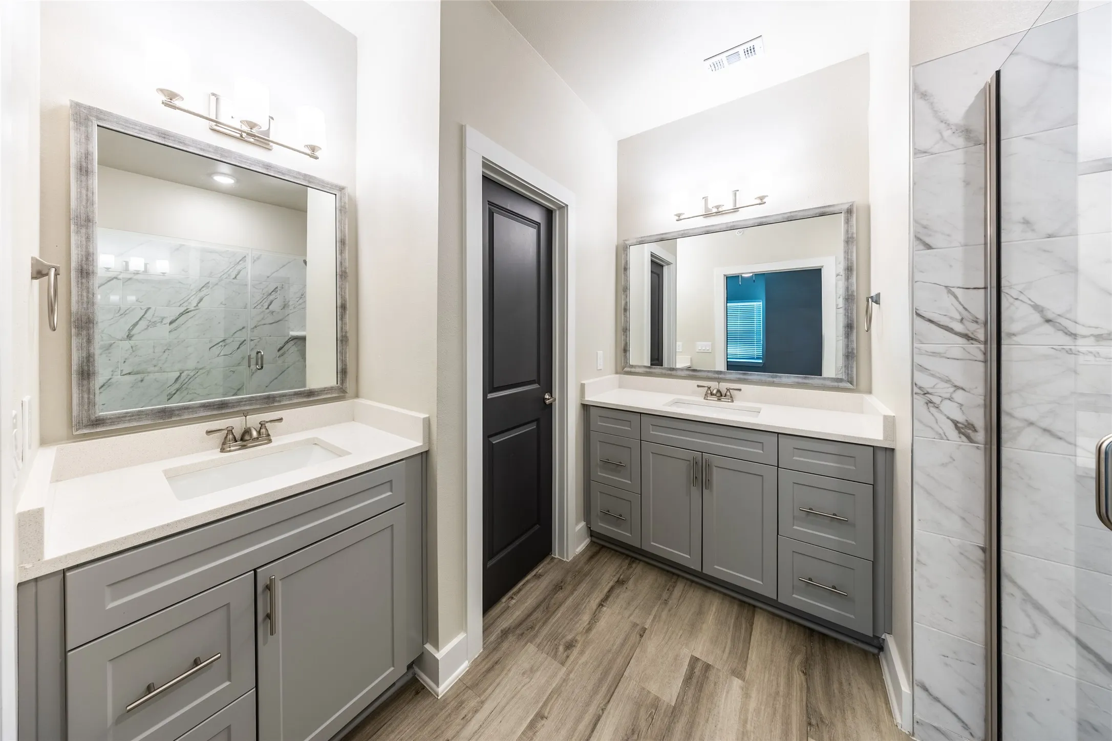 Townhouse For Rent in Collin County , 3353 Wynwood Drive, Plano, Texas 75074, 3 Bedroom, 4 Bathroom, 2 Garage spaces, 1,870 Sqft, built in 2022, mls#21383672, Real Estate Agent in Plano, Homes For Rent in Collin county, Homes For Rent in Plano, Realtor in Plano Texas, Real Estate Brokerage Independent Realty Texas, Luminita Cordes Realtor