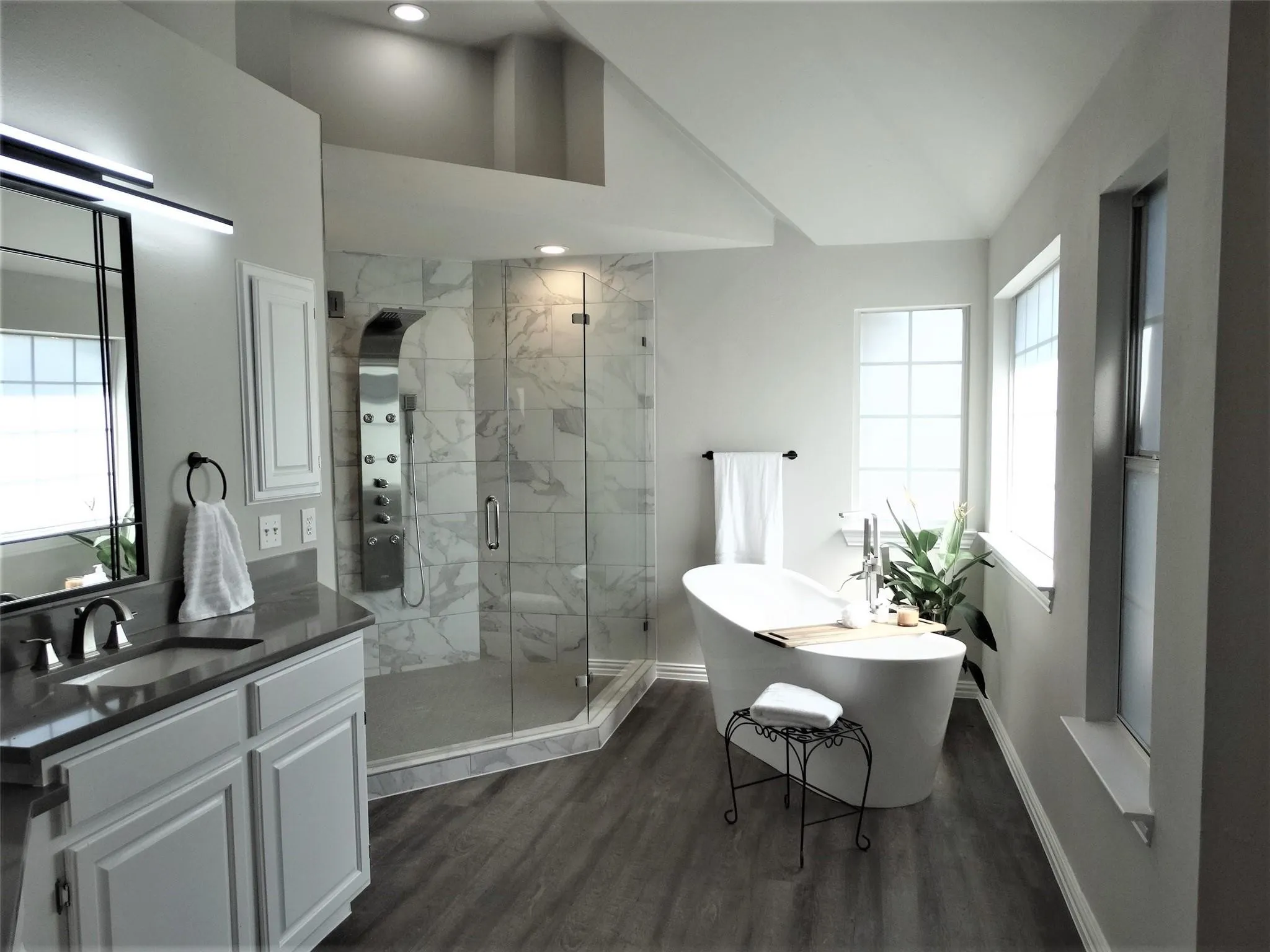 Single Family Residence For Rent in Collin County , 7904 Kettlewood Court, Plano, Texas 75025, 4 Bedroom, 4 Bathroom, 2 Garage spaces, 3,605 Sqft, built in 1991, mls#21383312, Real Estate Agent in Plano, Homes For Rent in Collin county, Homes For Rent in Plano, Realtor in Plano Texas, Real Estate Brokerage Independent Realty Texas, Luminita Cordes Realtor