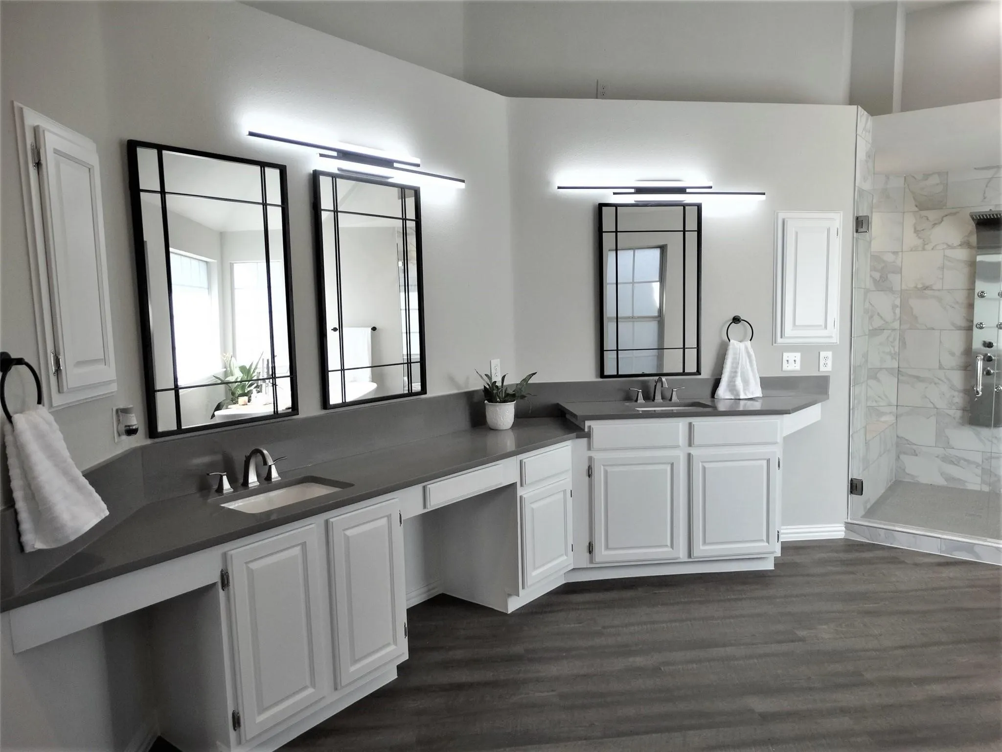 Single Family Residence For Rent in Collin County , 7904 Kettlewood Court, Plano, Texas 75025, 4 Bedroom, 4 Bathroom, 2 Garage spaces, 3,605 Sqft, built in 1991, mls#21383312, Real Estate Agent in Plano, Homes For Rent in Collin county, Homes For Rent in Plano, Realtor in Plano Texas, Real Estate Brokerage Independent Realty Texas, Luminita Cordes Realtor