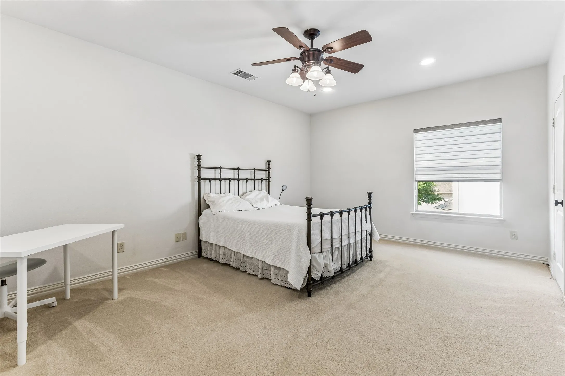 Single Family Residence For Sale in Dallas County , 5814 Meaders Lane, Dallas, Texas 75230, 5 Bedroom, 6 Bathroom, 3 Garage spaces, 4,829 Sqft, built in 2006, mls#21384120, Real Estate Agent in Dallas, Homes For Sale in Dallas county, Homes For Sale in Dallas, Realtor in Dallas Texas, Real Estate Brokerage Independent Realty Texas, Luminita Cordes Realtor