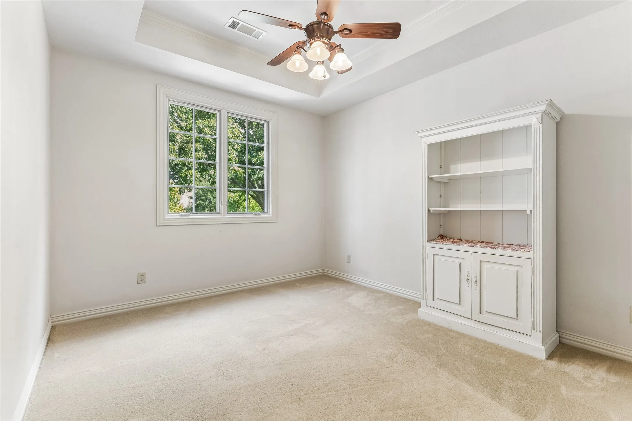 Single Family Residence For Sale in Dallas County , 5814 Meaders Lane, Dallas, Texas 75230, 5 Bedroom, 6 Bathroom, 3 Garage spaces, 4,829 Sqft, built in 2006, mls#21384120, Real Estate Agent in Dallas, Homes For Sale in Dallas county, Homes For Sale in Dallas, Realtor in Dallas Texas, Real Estate Brokerage Independent Realty Texas, Luminita Cordes Realtor