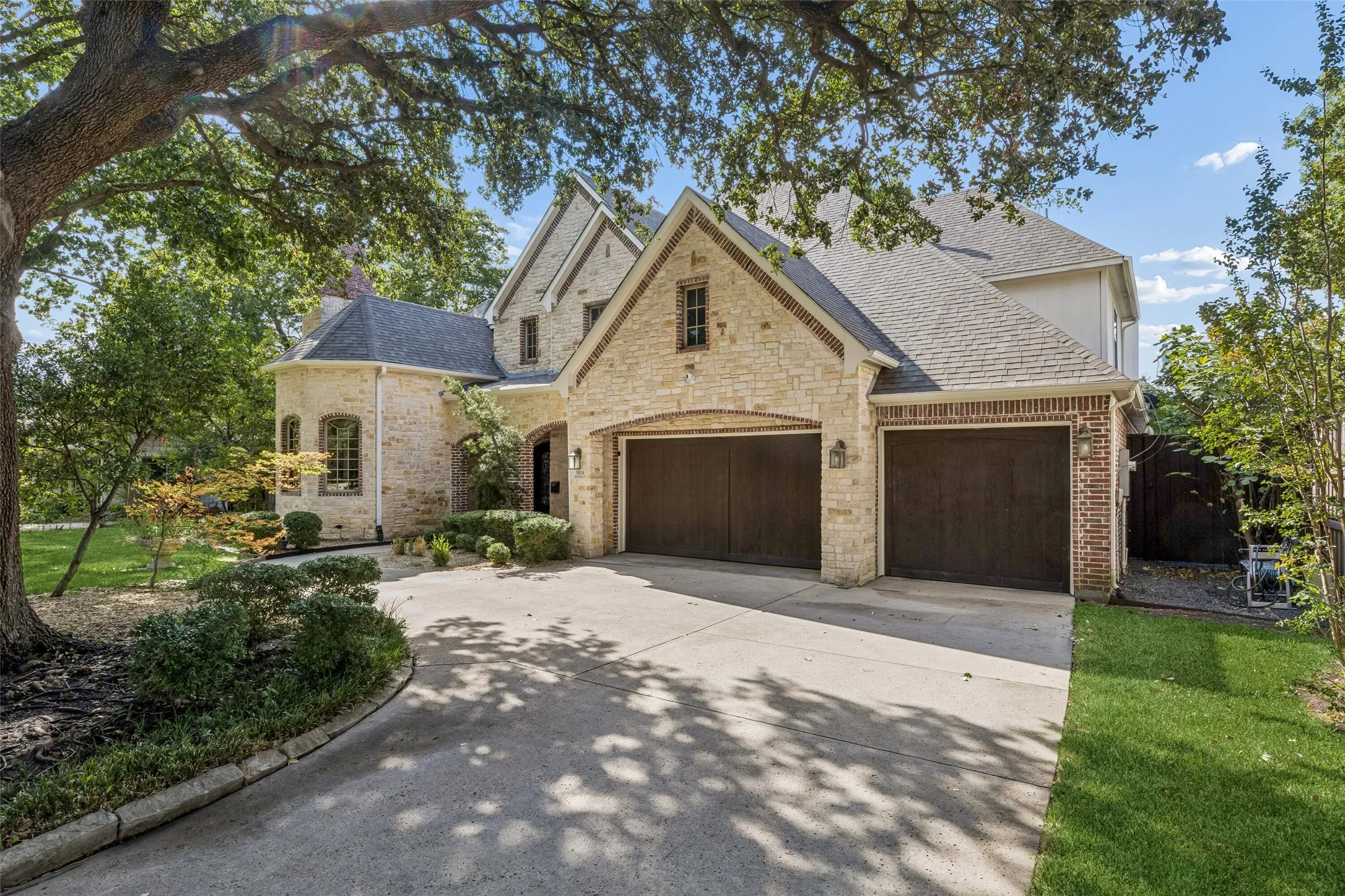 Single Family Residence For Sale