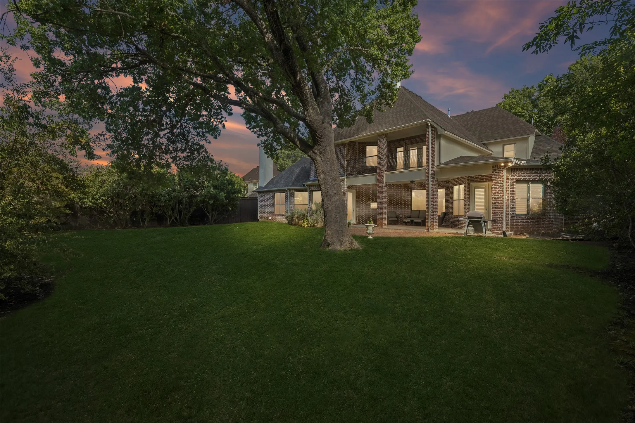 Single Family Residence For Sale in Dallas County , 5814 Meaders Lane, Dallas, Texas 75230, 5 Bedroom, 6 Bathroom, 3 Garage spaces, 4,829 Sqft, built in 2006, mls#21384120, Real Estate Agent in Dallas, Homes For Sale in Dallas county, Homes For Sale in Dallas, Realtor in Dallas Texas, Real Estate Brokerage Independent Realty Texas, Luminita Cordes Realtor