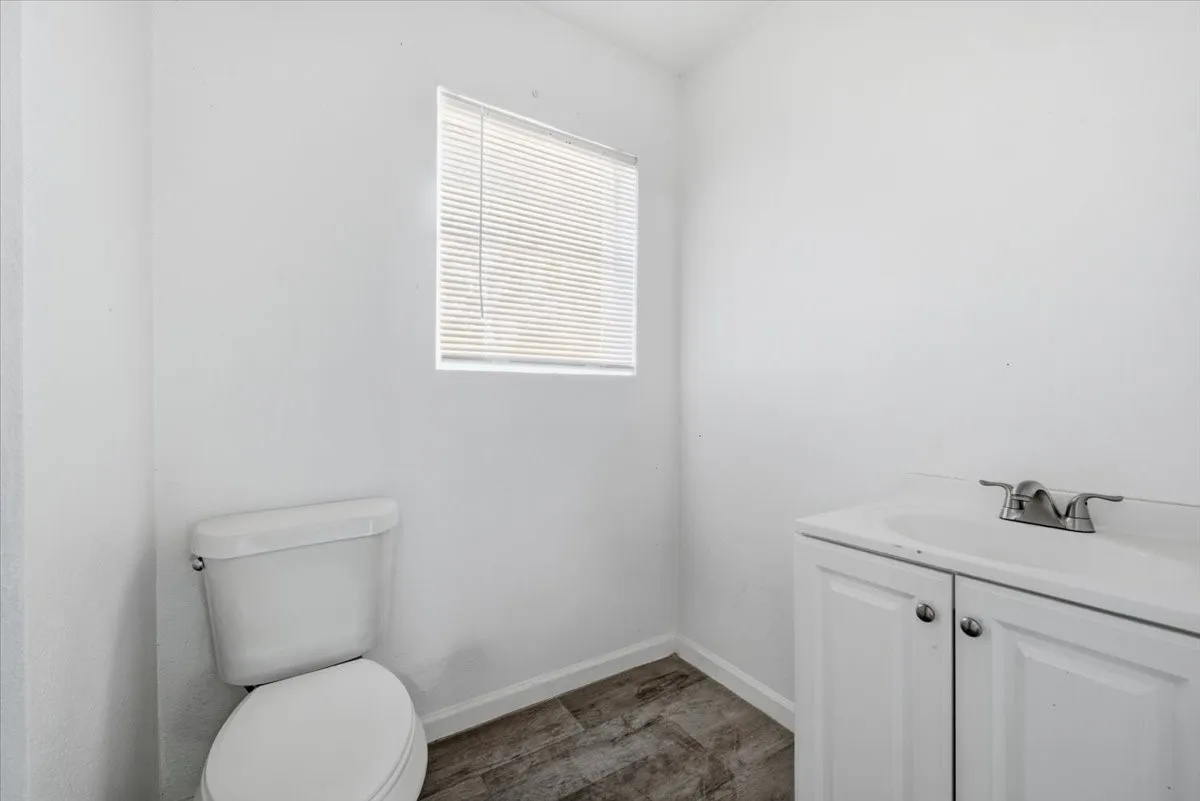 Single Family Residence For Sale in Dallas County , 305 Valleyglen Drive, De Soto, Texas 75115, 3 Bedroom, 2 Bathroom, 2 Garage spaces, 1,367 Sqft, built in 1965, mls#21382266, Real Estate Agent in De Soto, Homes For Sale in Dallas county, Homes For Sale in De Soto, Realtor in De Soto Texas, Real Estate Brokerage Independent Realty Texas, Luminita Cordes Realtor