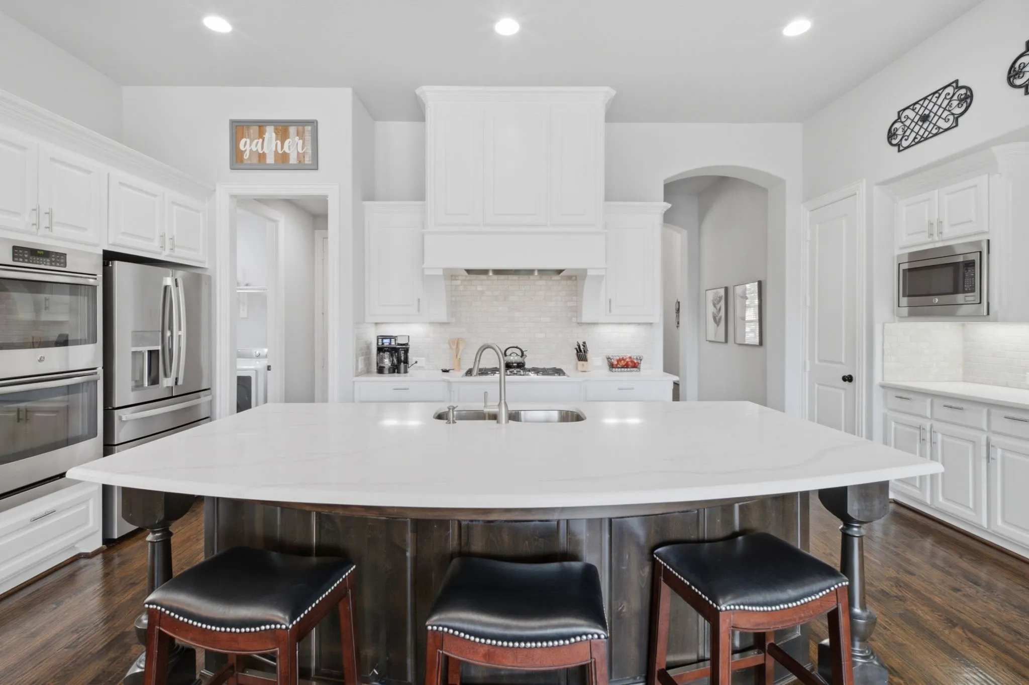 Single Family Residence For Sale in Collin County , 1215 Baird Way, Celina, Texas 75009, 4 Bedroom, 5 Bathroom, 3 Garage spaces, 3,441 Sqft, built in 2014, mls#21378832, Real Estate Agent in Celina, Homes For Sale in Collin county, Homes For Sale in Celina, Realtor in Celina Texas, Real Estate Brokerage Independent Realty Texas, Luminita Cordes Realtor