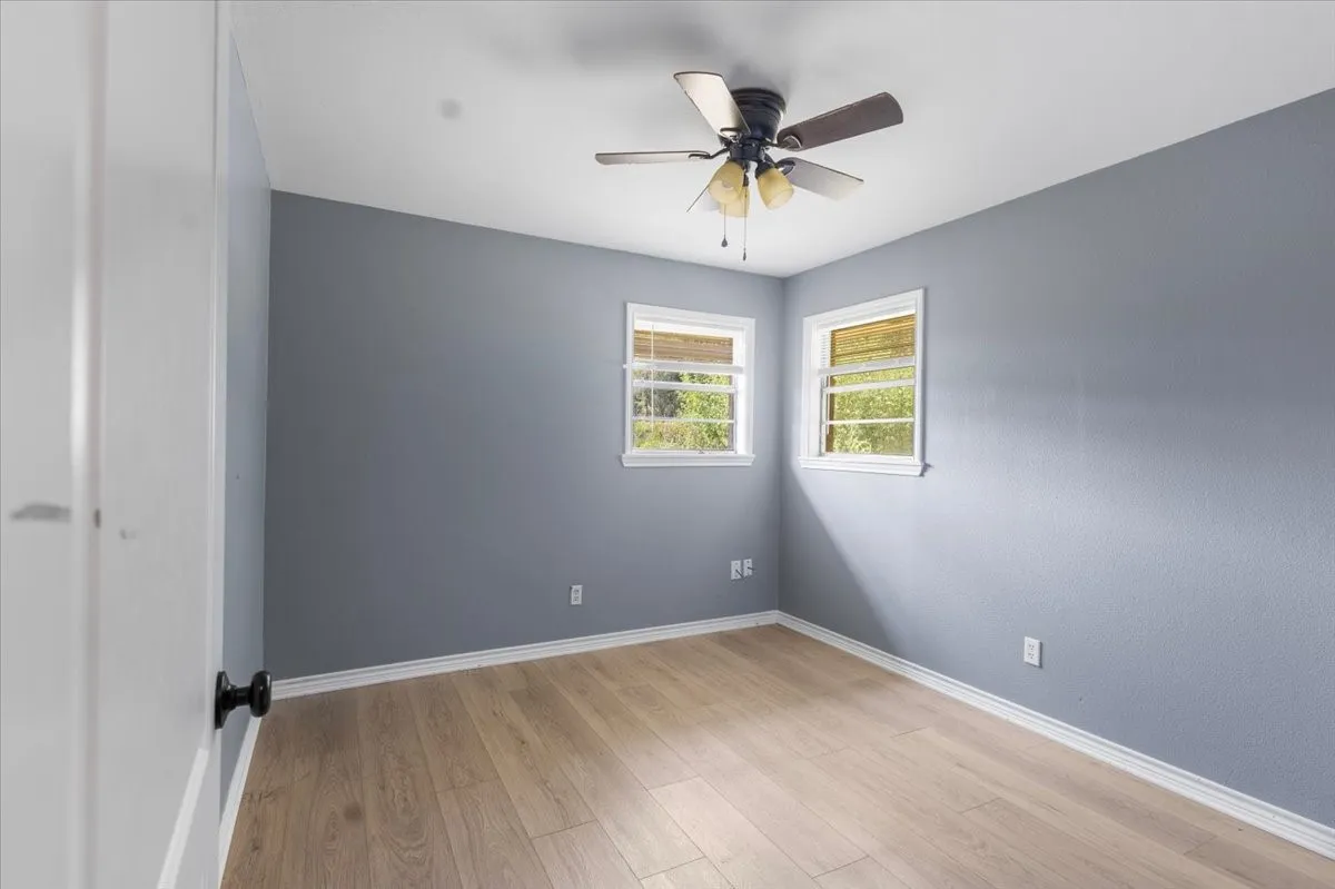 Single Family Residence For Sale in Smith County , 11369 Sherra, Tyler, Texas 75706, 3 Bedroom, 2 Bathroom, 2 Garage spaces, 1,449 Sqft, built in 1968, mls#21384301, Real Estate Agent in Tyler, Homes For Sale in Smith county, Homes For Sale in Tyler, Realtor in Tyler Texas, Real Estate Brokerage Independent Realty Texas, Luminita Cordes Realtor