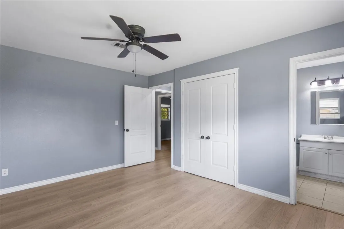 Single Family Residence For Sale in Smith County , 11369 Sherra, Tyler, Texas 75706, 3 Bedroom, 2 Bathroom, 2 Garage spaces, 1,449 Sqft, built in 1968, mls#21384301, Real Estate Agent in Tyler, Homes For Sale in Smith county, Homes For Sale in Tyler, Realtor in Tyler Texas, Real Estate Brokerage Independent Realty Texas, Luminita Cordes Realtor