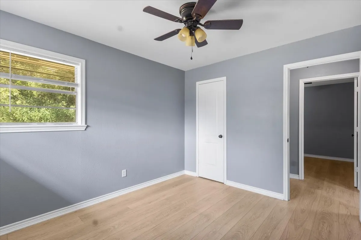 Single Family Residence For Sale in Smith County , 11369 Sherra, Tyler, Texas 75706, 3 Bedroom, 2 Bathroom, 2 Garage spaces, 1,449 Sqft, built in 1968, mls#21384301, Real Estate Agent in Tyler, Homes For Sale in Smith county, Homes For Sale in Tyler, Realtor in Tyler Texas, Real Estate Brokerage Independent Realty Texas, Luminita Cordes Realtor