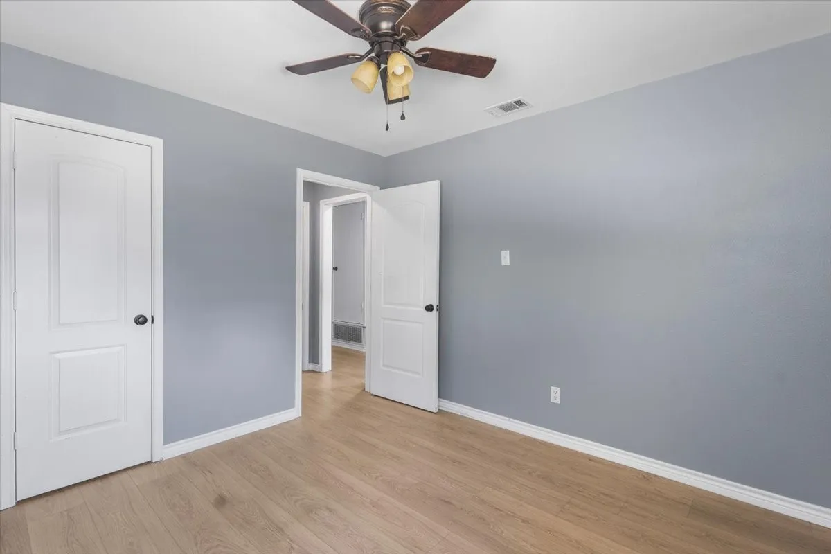 Single Family Residence For Sale in Smith County , 11369 Sherra, Tyler, Texas 75706, 3 Bedroom, 2 Bathroom, 2 Garage spaces, 1,449 Sqft, built in 1968, mls#21384301, Real Estate Agent in Tyler, Homes For Sale in Smith county, Homes For Sale in Tyler, Realtor in Tyler Texas, Real Estate Brokerage Independent Realty Texas, Luminita Cordes Realtor