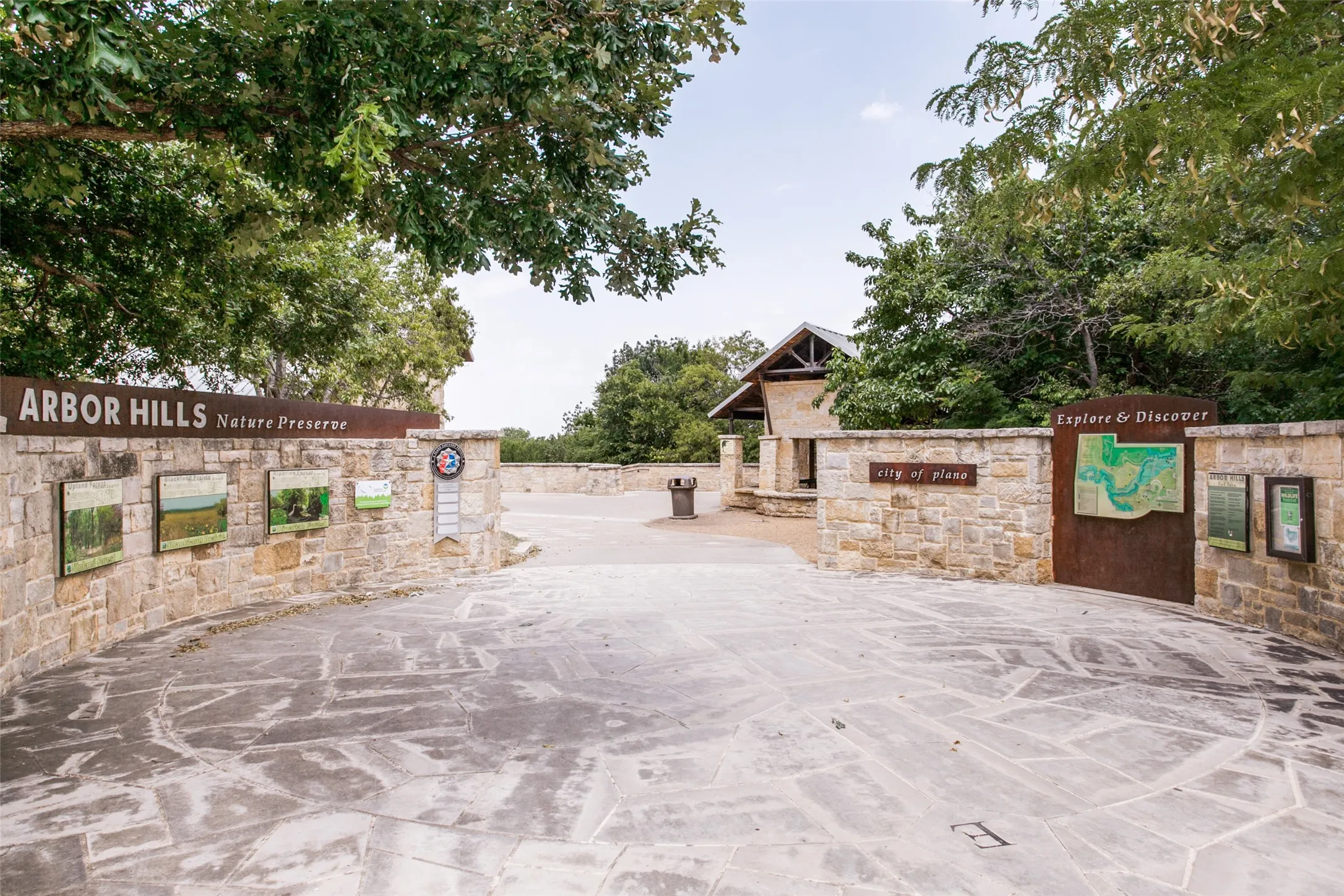 Single Family Residence For Sale in Denton County , 3208 Parma Lane, Plano, Texas 75093, 2 Bedroom, 3 Bathroom, 2 Garage spaces, 1,535 Sqft, built in 2002, mls#21384202, Real Estate Agent in Plano, Homes For Sale in Denton county, Homes For Sale in Plano, Realtor in Plano Texas, Real Estate Brokerage Independent Realty Texas, Luminita Cordes Realtor
