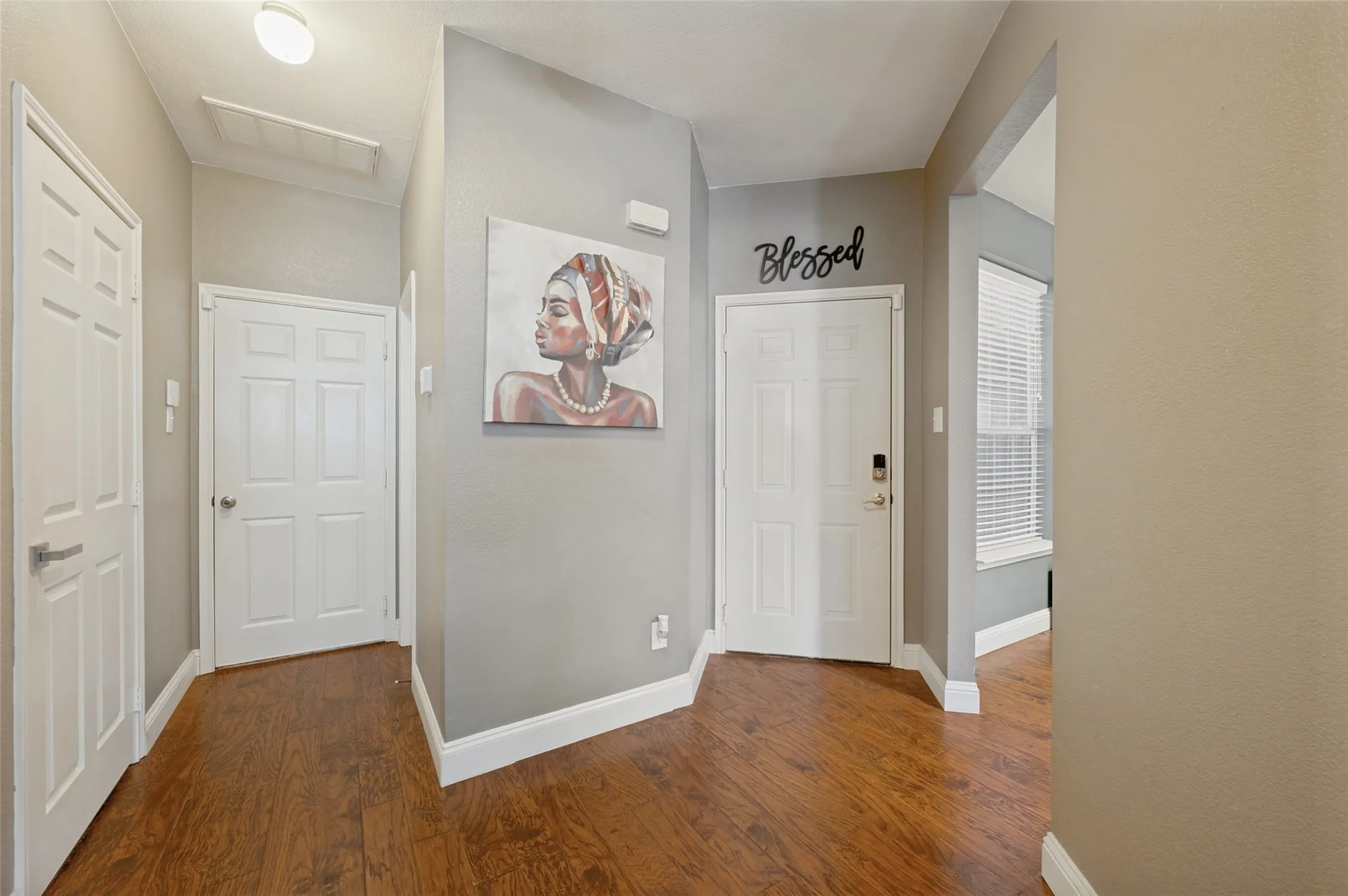 Single Family Residence For Sale in Denton County , 3208 Parma Lane, Plano, Texas 75093, 2 Bedroom, 3 Bathroom, 2 Garage spaces, 1,535 Sqft, built in 2002, mls#21384202, Real Estate Agent in Plano, Homes For Sale in Denton county, Homes For Sale in Plano, Realtor in Plano Texas, Real Estate Brokerage Independent Realty Texas, Luminita Cordes Realtor