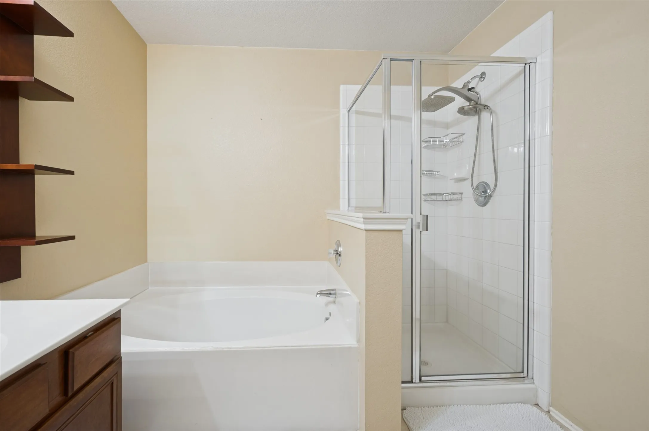 Single Family Residence For Sale in Denton County , 3208 Parma Lane, Plano, Texas 75093, 2 Bedroom, 3 Bathroom, 2 Garage spaces, 1,535 Sqft, built in 2002, mls#21384202, Real Estate Agent in Plano, Homes For Sale in Denton county, Homes For Sale in Plano, Realtor in Plano Texas, Real Estate Brokerage Independent Realty Texas, Luminita Cordes Realtor
