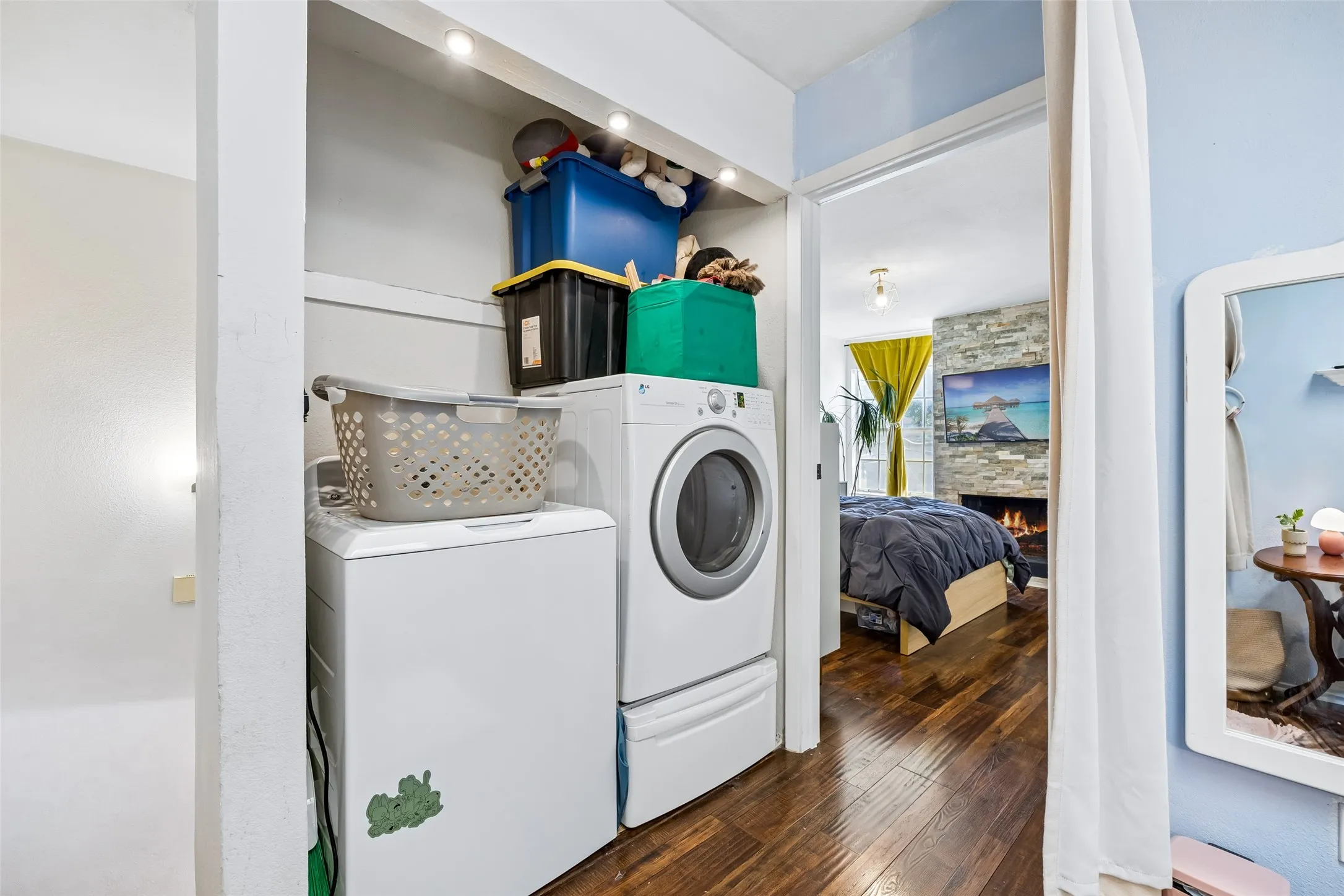 Condominium For Sale in Dallas County , 5757 Martel Avenue A11, Dallas, Texas 75206, 1 Bedroom, 2 Bathroom, Garage spaces, 768 Sqft, built in 1983, mls#21383512, Real Estate Agent in Dallas, Homes For Sale in Dallas county, Homes For Sale in Dallas, Realtor in Dallas Texas, Real Estate Brokerage Independent Realty Texas, Luminita Cordes Realtor