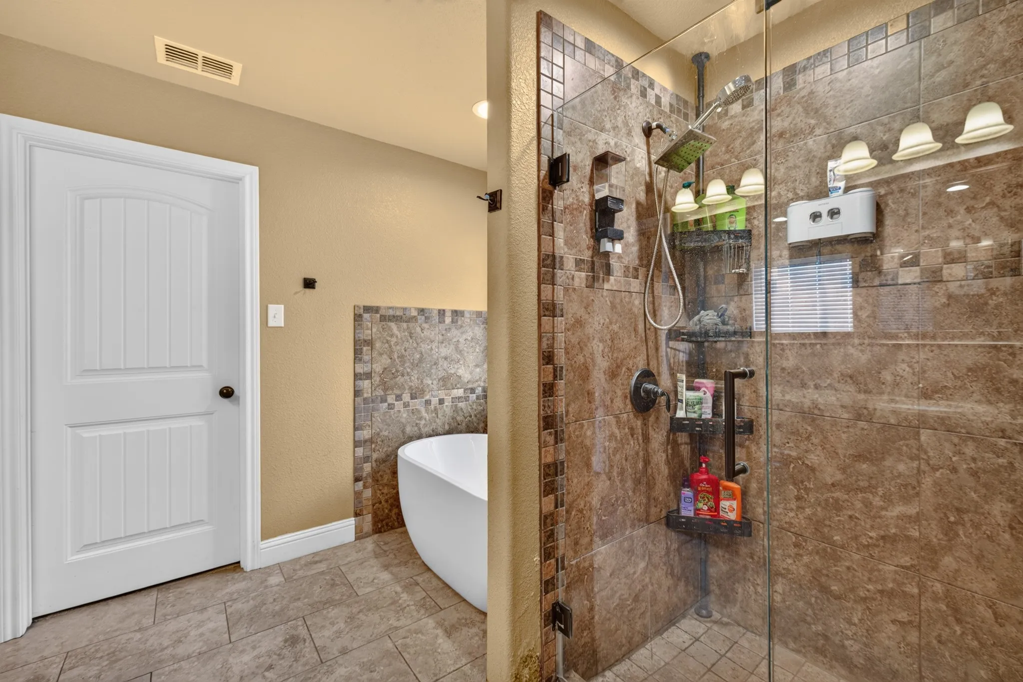 Single Family Residence For Sale in Taylor County , 314 Hog Eye Road, Abilene, Texas 79602, 3 Bedroom, 2 Bathroom, 2 Garage spaces, 1,653 Sqft, built in 2017, mls#21382488, Real Estate Agent in Abilene, Homes For Sale in Taylor county, Homes For Sale in Abilene, Realtor in Abilene Texas, Real Estate Brokerage Independent Realty Texas, Luminita Cordes Realtor