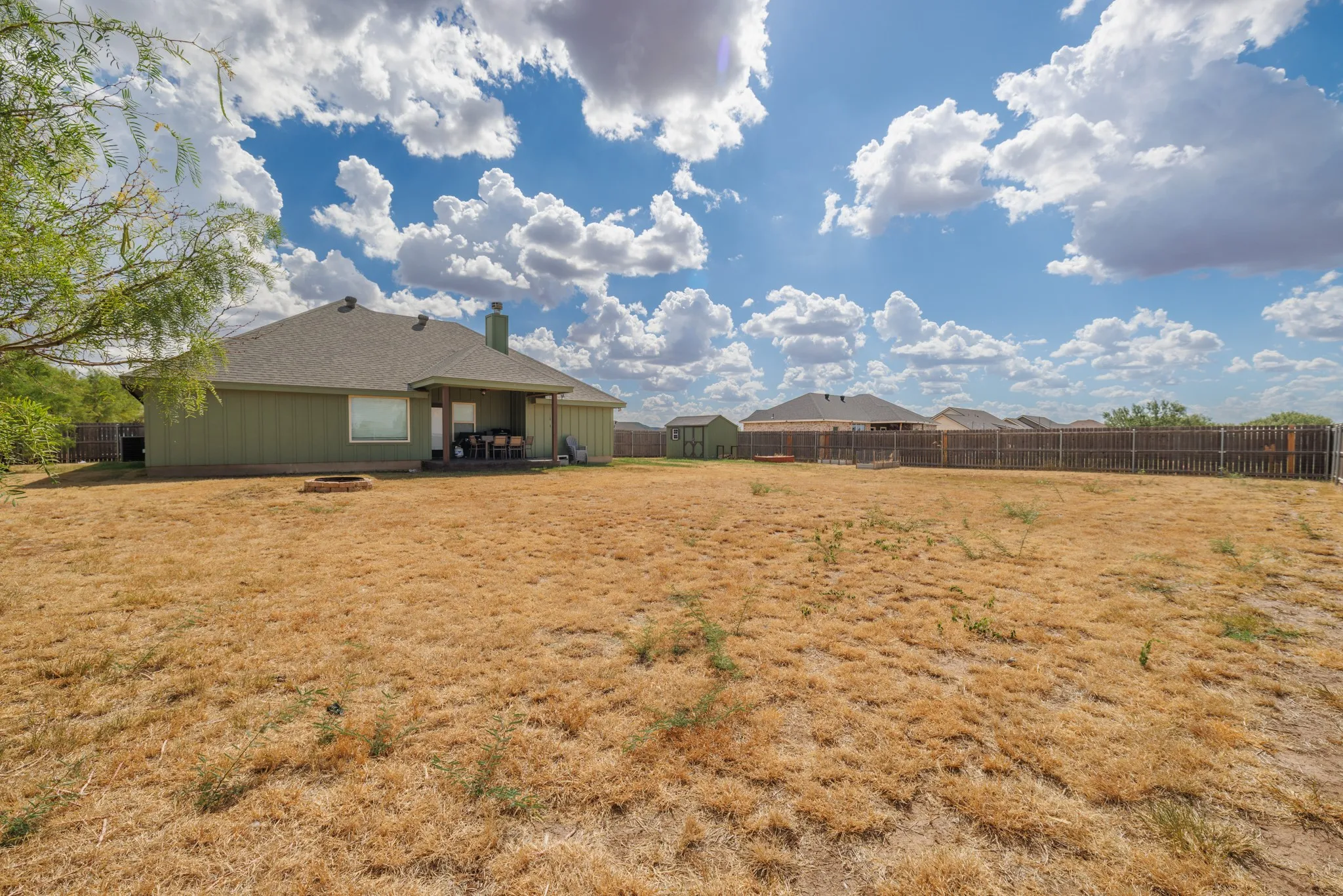 Single Family Residence For Sale in Taylor County , 314 Hog Eye Road, Abilene, Texas 79602, 3 Bedroom, 2 Bathroom, 2 Garage spaces, 1,653 Sqft, built in 2017, mls#21382488, Real Estate Agent in Abilene, Homes For Sale in Taylor county, Homes For Sale in Abilene, Realtor in Abilene Texas, Real Estate Brokerage Independent Realty Texas, Luminita Cordes Realtor