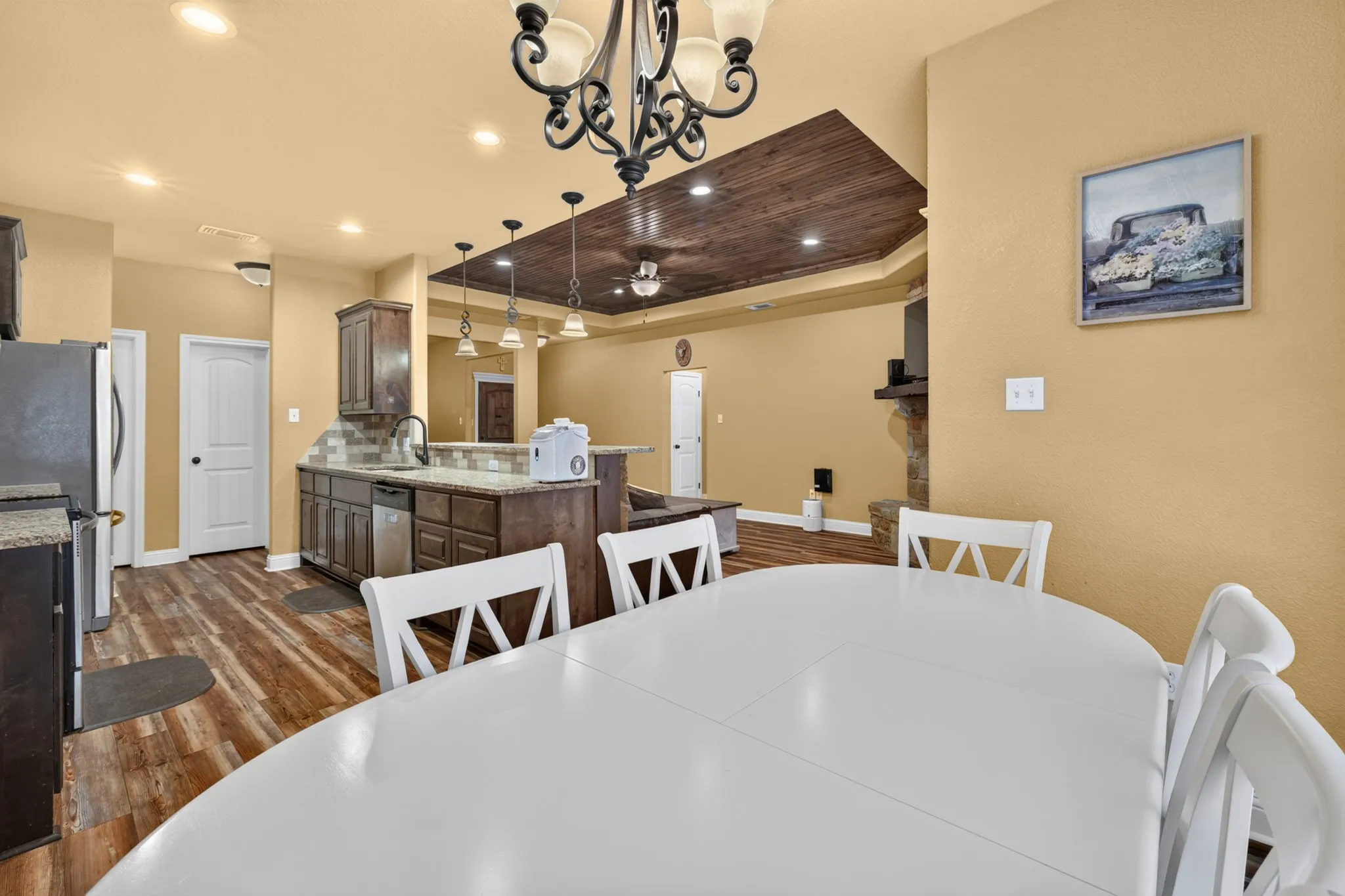 Single Family Residence For Sale in Taylor County , 314 Hog Eye Road, Abilene, Texas 79602, 3 Bedroom, 2 Bathroom, 2 Garage spaces, 1,653 Sqft, built in 2017, mls#21382488, Real Estate Agent in Abilene, Homes For Sale in Taylor county, Homes For Sale in Abilene, Realtor in Abilene Texas, Real Estate Brokerage Independent Realty Texas, Luminita Cordes Realtor