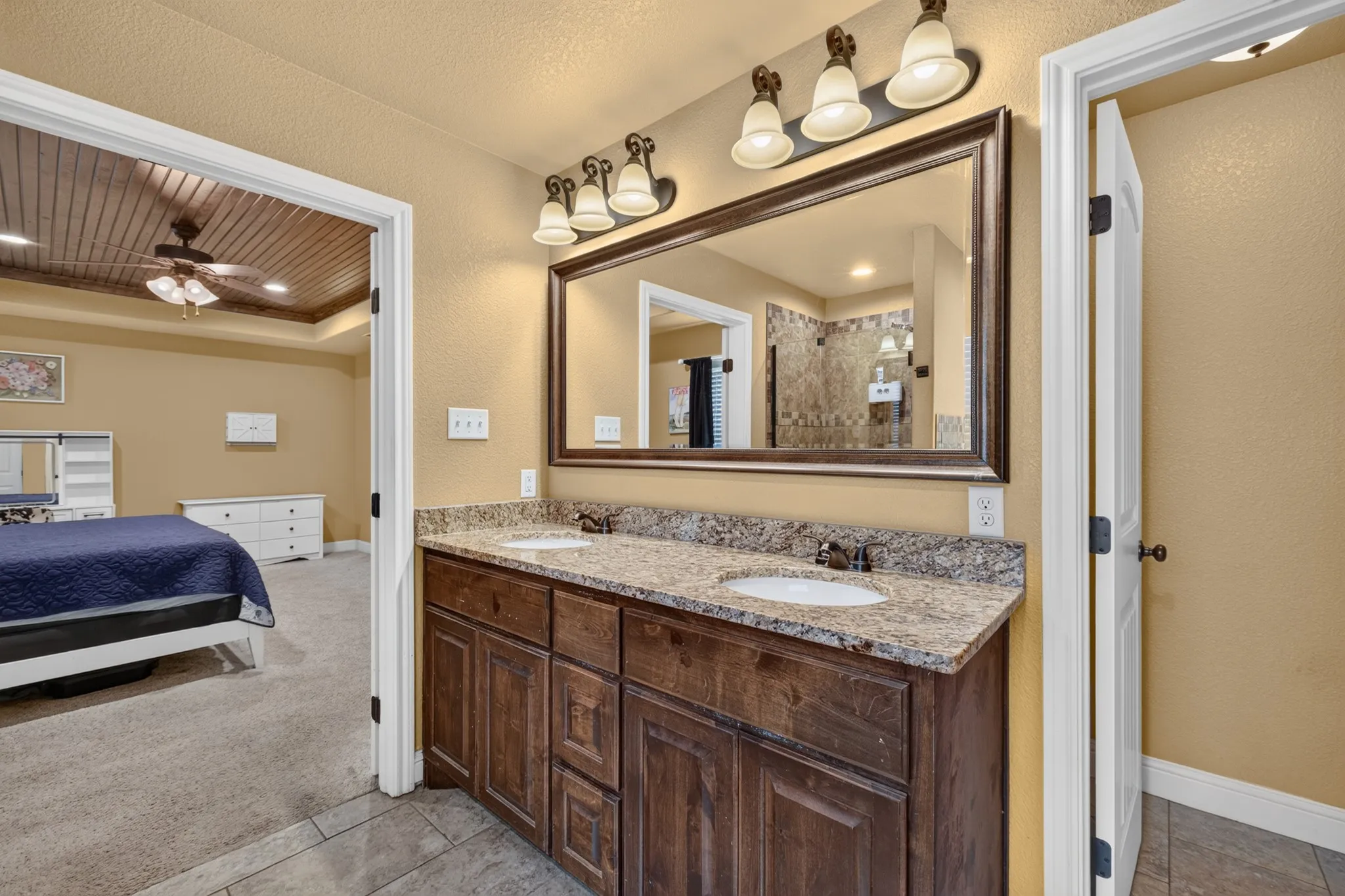 Single Family Residence For Sale in Taylor County , 314 Hog Eye Road, Abilene, Texas 79602, 3 Bedroom, 2 Bathroom, 2 Garage spaces, 1,653 Sqft, built in 2017, mls#21382488, Real Estate Agent in Abilene, Homes For Sale in Taylor county, Homes For Sale in Abilene, Realtor in Abilene Texas, Real Estate Brokerage Independent Realty Texas, Luminita Cordes Realtor