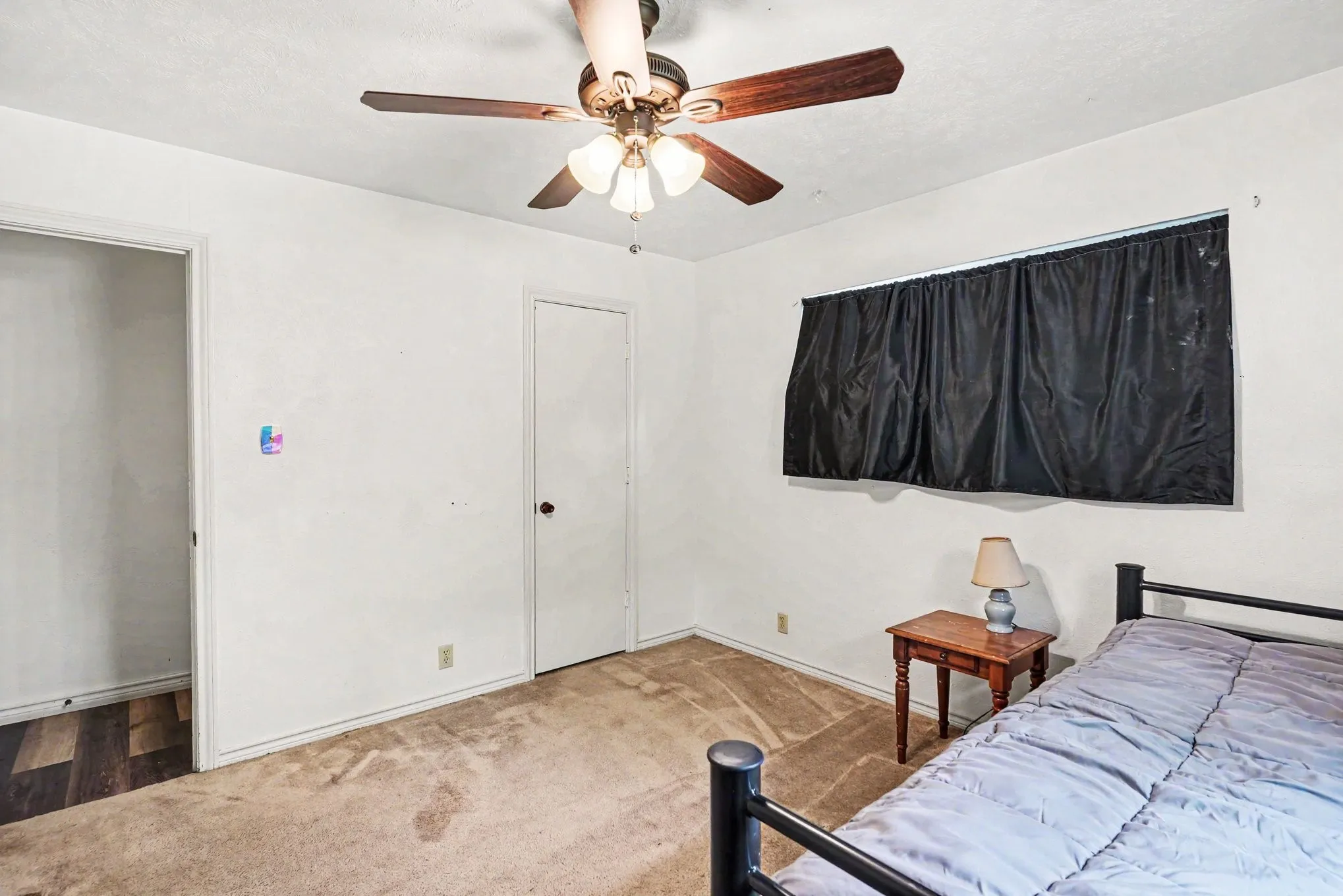 Single Family Residence For Sale in Denton County , 2149 Savannah Trail, Denton, Texas 76205, 4 Bedroom, 3 Bathroom, 2 Garage spaces, 2,205 Sqft, built in 1974, mls#21384266, Real Estate Agent in Denton, Homes For Sale in Denton county, Homes For Sale in Denton, Realtor in Denton Texas, Real Estate Brokerage Independent Realty Texas, Luminita Cordes Realtor