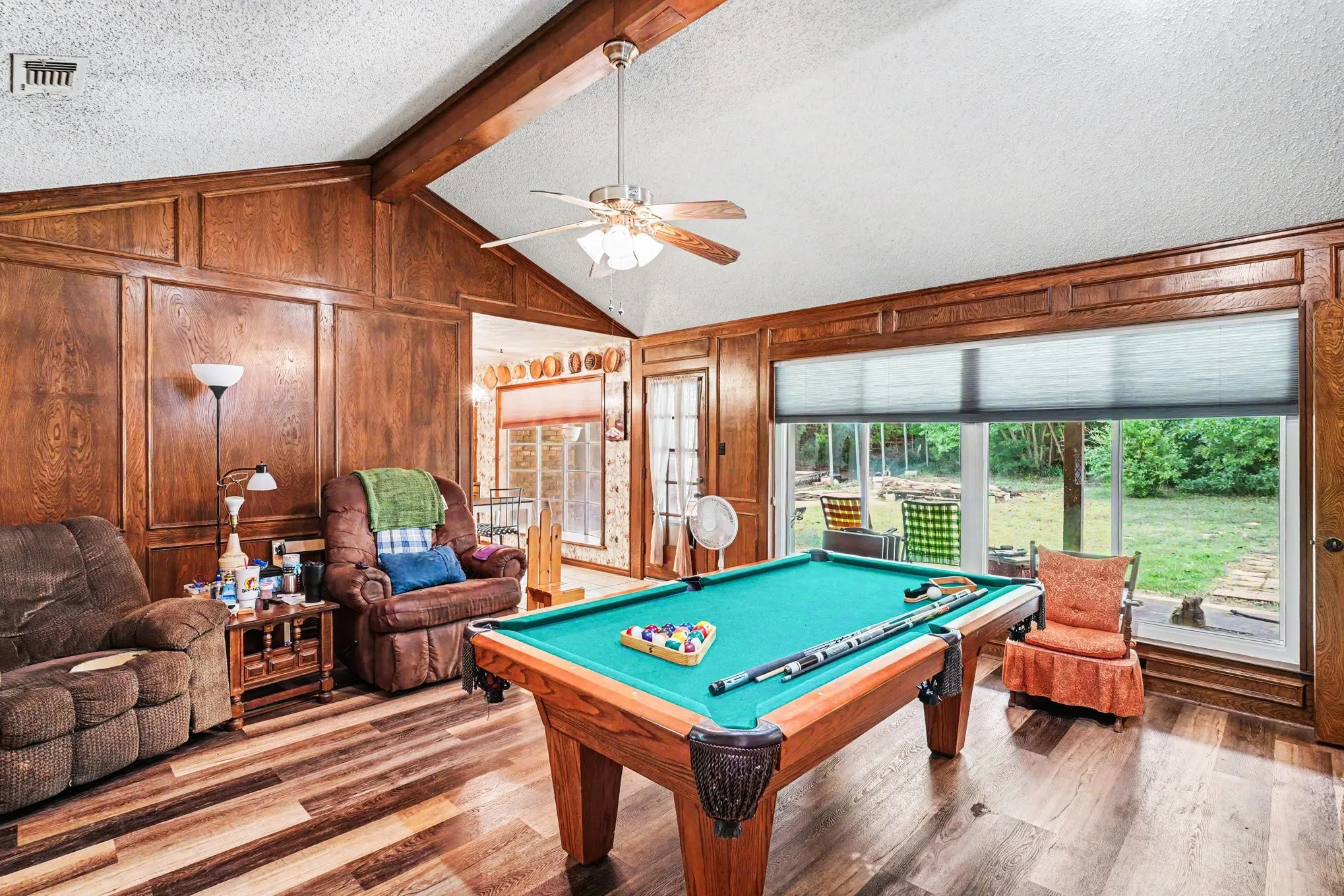Single Family Residence For Sale in Denton County , 2149 Savannah Trail, Denton, Texas 76205, 4 Bedroom, 3 Bathroom, 2 Garage spaces, 2,205 Sqft, built in 1974, mls#21384266, Real Estate Agent in Denton, Homes For Sale in Denton county, Homes For Sale in Denton, Realtor in Denton Texas, Real Estate Brokerage Independent Realty Texas, Luminita Cordes Realtor