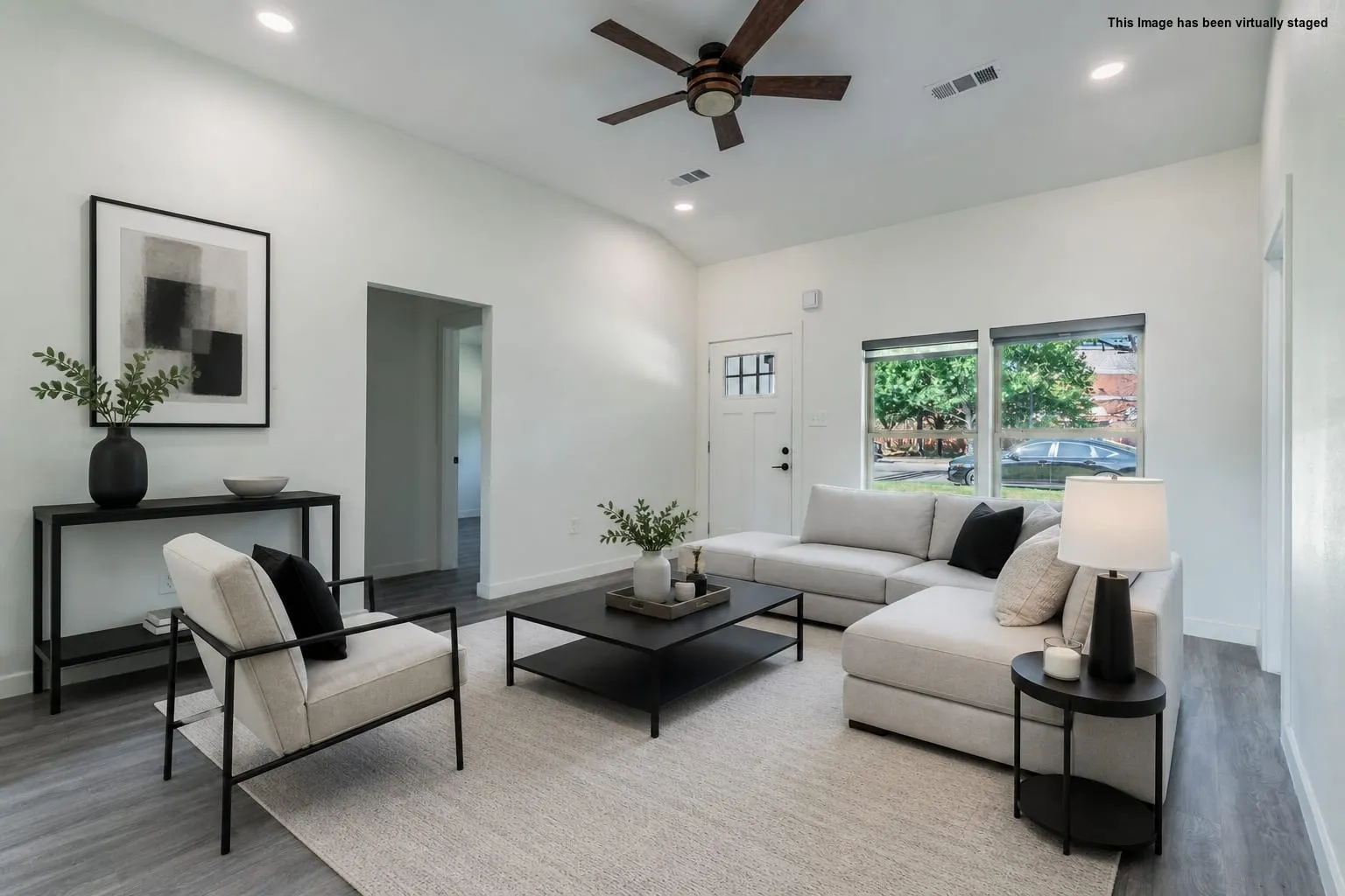 Single Family Residence For Sale in Collin County , 1808 N Waddill Street, Mc Kinney, Texas 75069, 3 Bedroom, 2 Bathroom, 2 Garage spaces, 1,178 Sqft, built in 1970, mls#21375645, Real Estate Agent in Mc Kinney, Homes For Sale in Collin county, Homes For Sale in Mc Kinney, Realtor in Mc Kinney Texas, Real Estate Brokerage Independent Realty Texas, Luminita Cordes Realtor