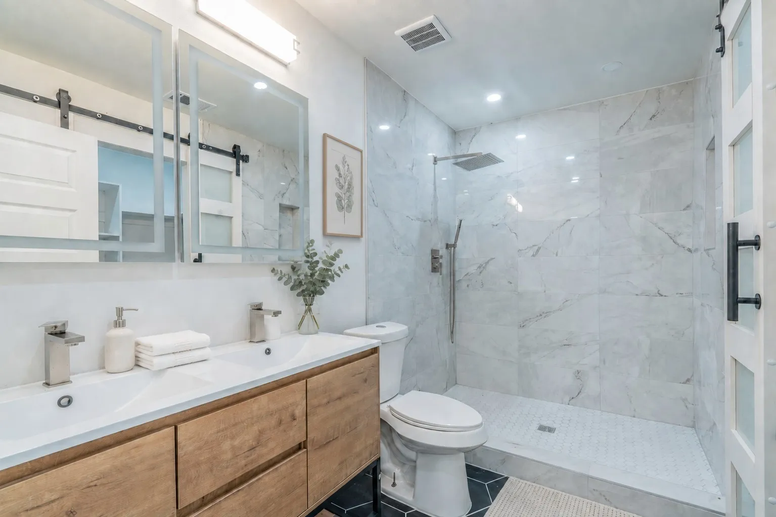 Single Family Residence For Sale in Collin County , 1808 N Waddill Street, Mc Kinney, Texas 75069, 3 Bedroom, 2 Bathroom, 2 Garage spaces, 1,178 Sqft, built in 1970, mls#21375645, Real Estate Agent in Mc Kinney, Homes For Sale in Collin county, Homes For Sale in Mc Kinney, Realtor in Mc Kinney Texas, Real Estate Brokerage Independent Realty Texas, Luminita Cordes Realtor