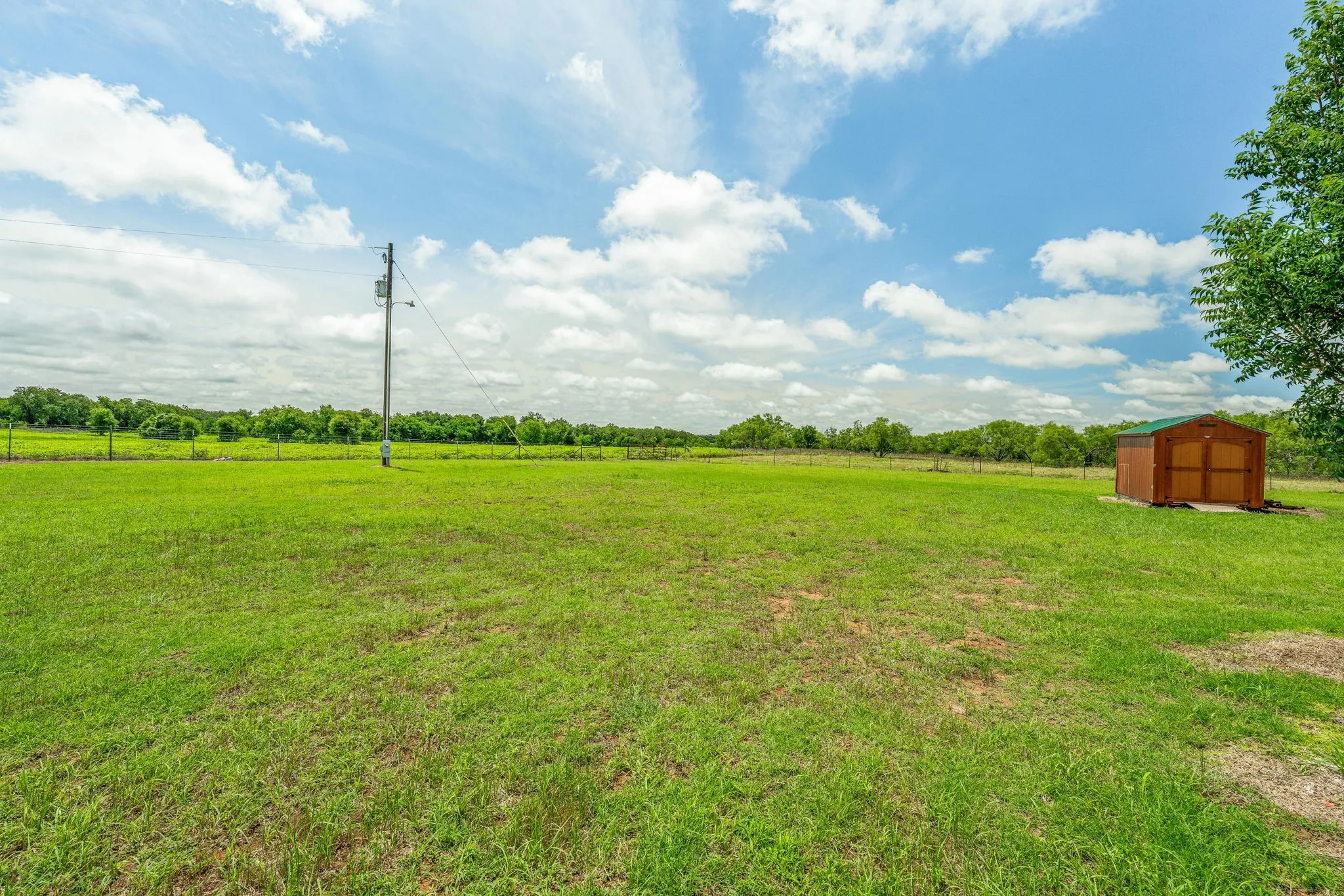 Mobile Home For Sale in Erath County , 14225 W Fm 8, Stephenville, Texas 76401, 3 Bedroom, 2 Bathroom, Garage spaces, 1,568 Sqft, built in 2022, mls#21384285, Real Estate Agent in Stephenville, Homes For Sale in Erath county, Homes For Sale in Stephenville, Realtor in Stephenville Texas, Real Estate Brokerage Independent Realty Texas, Luminita Cordes Realtor