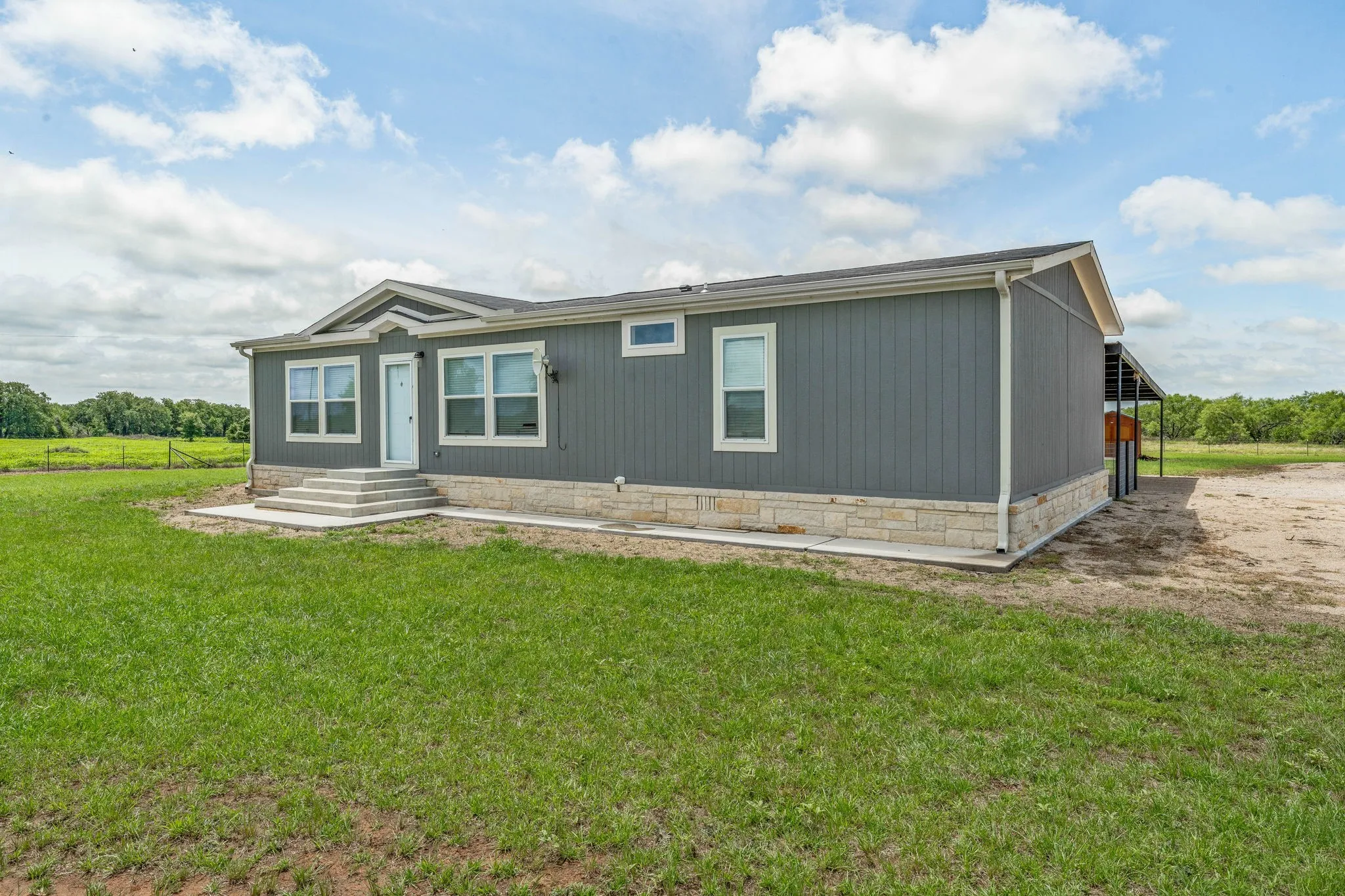 Mobile Home For Sale in Erath County , 14225 W Fm 8, Stephenville, Texas 76401, 3 Bedroom, 2 Bathroom, Garage spaces, 1,568 Sqft, built in 2022, mls#21384285, Real Estate Agent in Stephenville, Homes For Sale in Erath county, Homes For Sale in Stephenville, Realtor in Stephenville Texas, Real Estate Brokerage Independent Realty Texas, Luminita Cordes Realtor