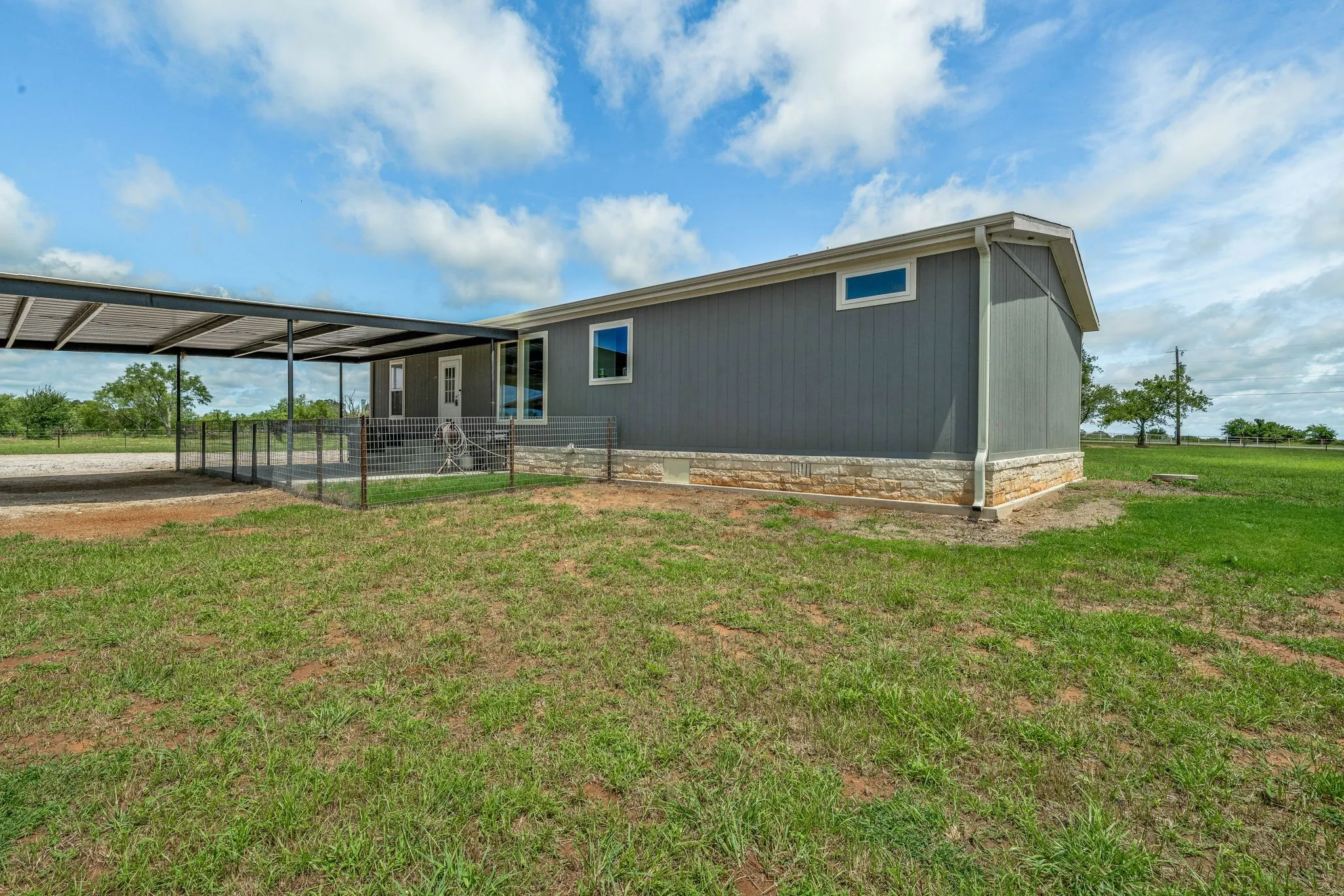 Mobile Home For Sale in Erath County , 14225 W Fm 8, Stephenville, Texas 76401, 3 Bedroom, 2 Bathroom, Garage spaces, 1,568 Sqft, built in 2022, mls#21384285, Real Estate Agent in Stephenville, Homes For Sale in Erath county, Homes For Sale in Stephenville, Realtor in Stephenville Texas, Real Estate Brokerage Independent Realty Texas, Luminita Cordes Realtor