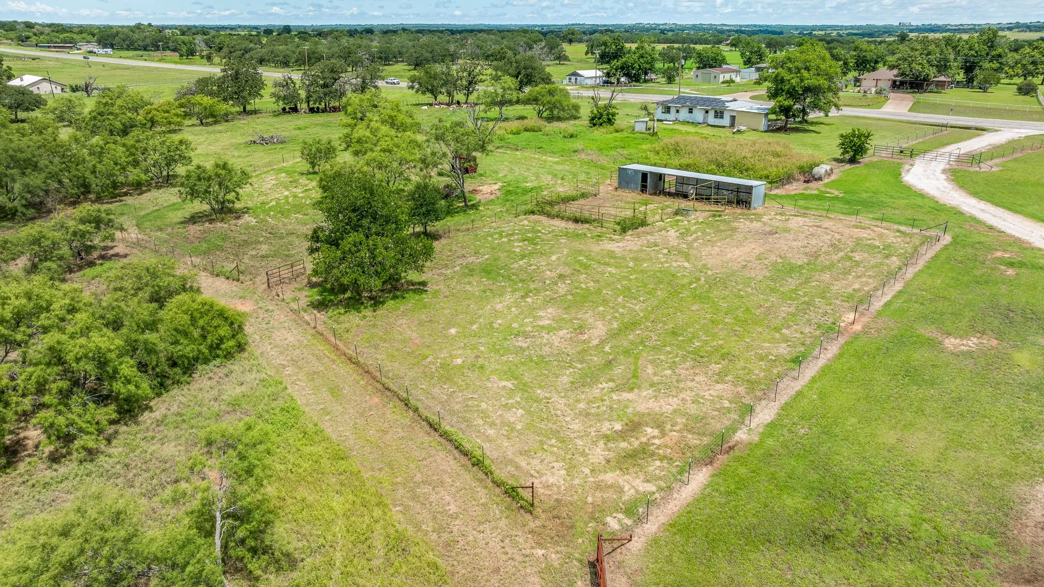 Mobile Home For Sale in Erath County , 14225 W Fm 8, Stephenville, Texas 76401, 3 Bedroom, 2 Bathroom, Garage spaces, 1,568 Sqft, built in 2022, mls#21384285, Real Estate Agent in Stephenville, Homes For Sale in Erath county, Homes For Sale in Stephenville, Realtor in Stephenville Texas, Real Estate Brokerage Independent Realty Texas, Luminita Cordes Realtor