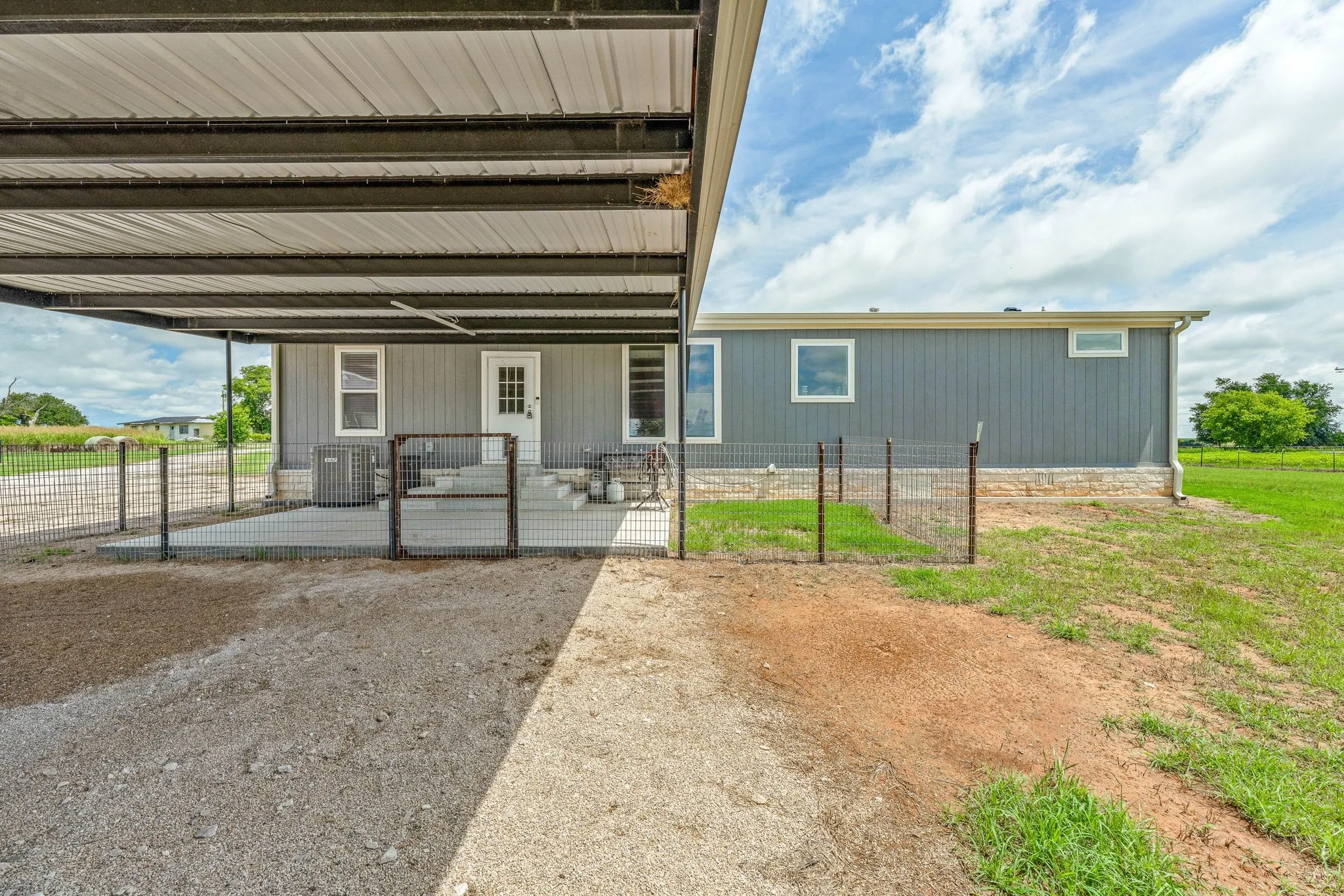 Mobile Home For Sale in Erath County , 14225 W Fm 8, Stephenville, Texas 76401, 3 Bedroom, 2 Bathroom, Garage spaces, 1,568 Sqft, built in 2022, mls#21384285, Real Estate Agent in Stephenville, Homes For Sale in Erath county, Homes For Sale in Stephenville, Realtor in Stephenville Texas, Real Estate Brokerage Independent Realty Texas, Luminita Cordes Realtor