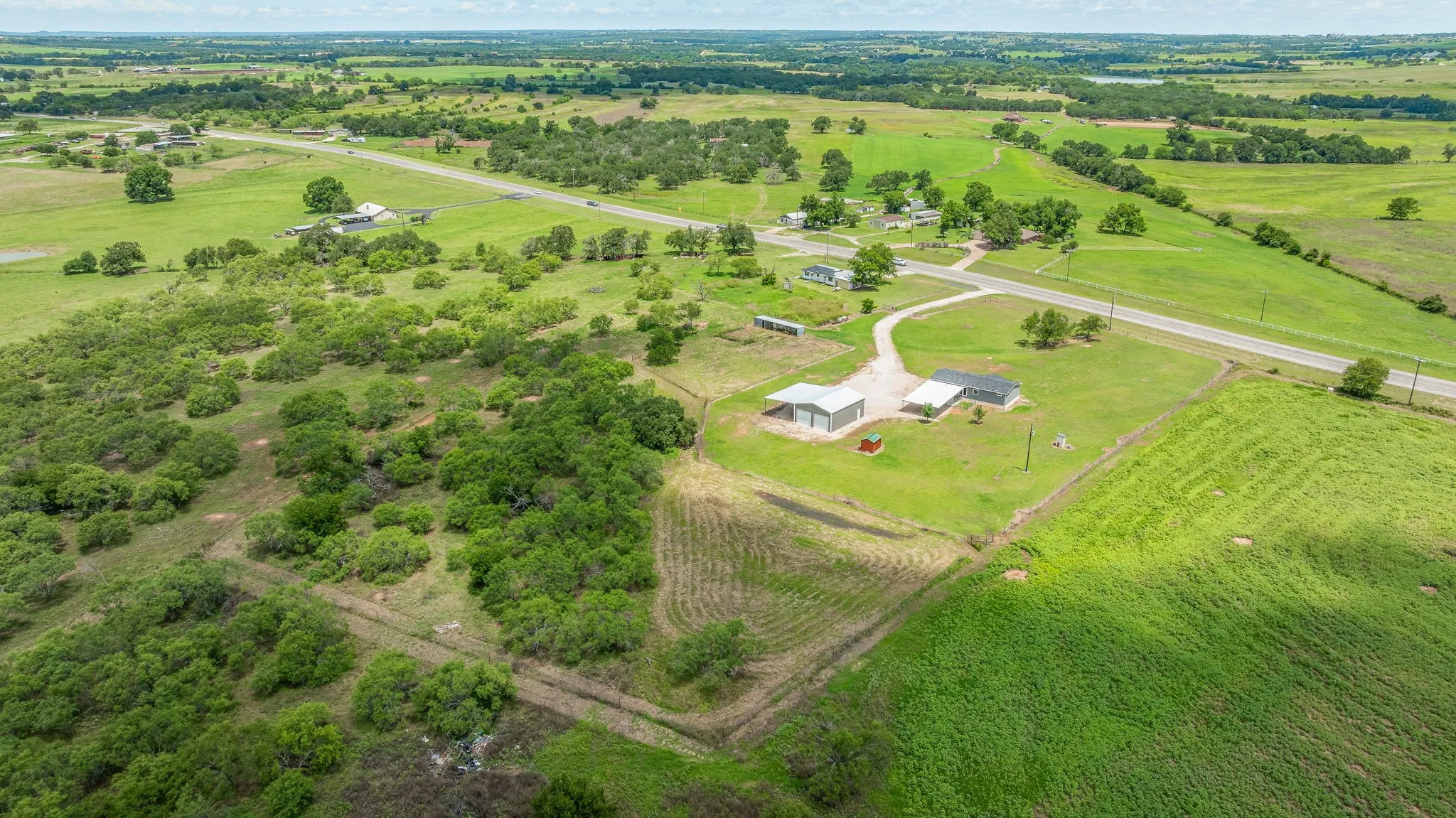 Mobile Home For Sale in Erath County , 14225 W Fm 8, Stephenville, Texas 76401, 3 Bedroom, 2 Bathroom, Garage spaces, 1,568 Sqft, built in 2022, mls#21384285, Real Estate Agent in Stephenville, Homes For Sale in Erath county, Homes For Sale in Stephenville, Realtor in Stephenville Texas, Real Estate Brokerage Independent Realty Texas, Luminita Cordes Realtor