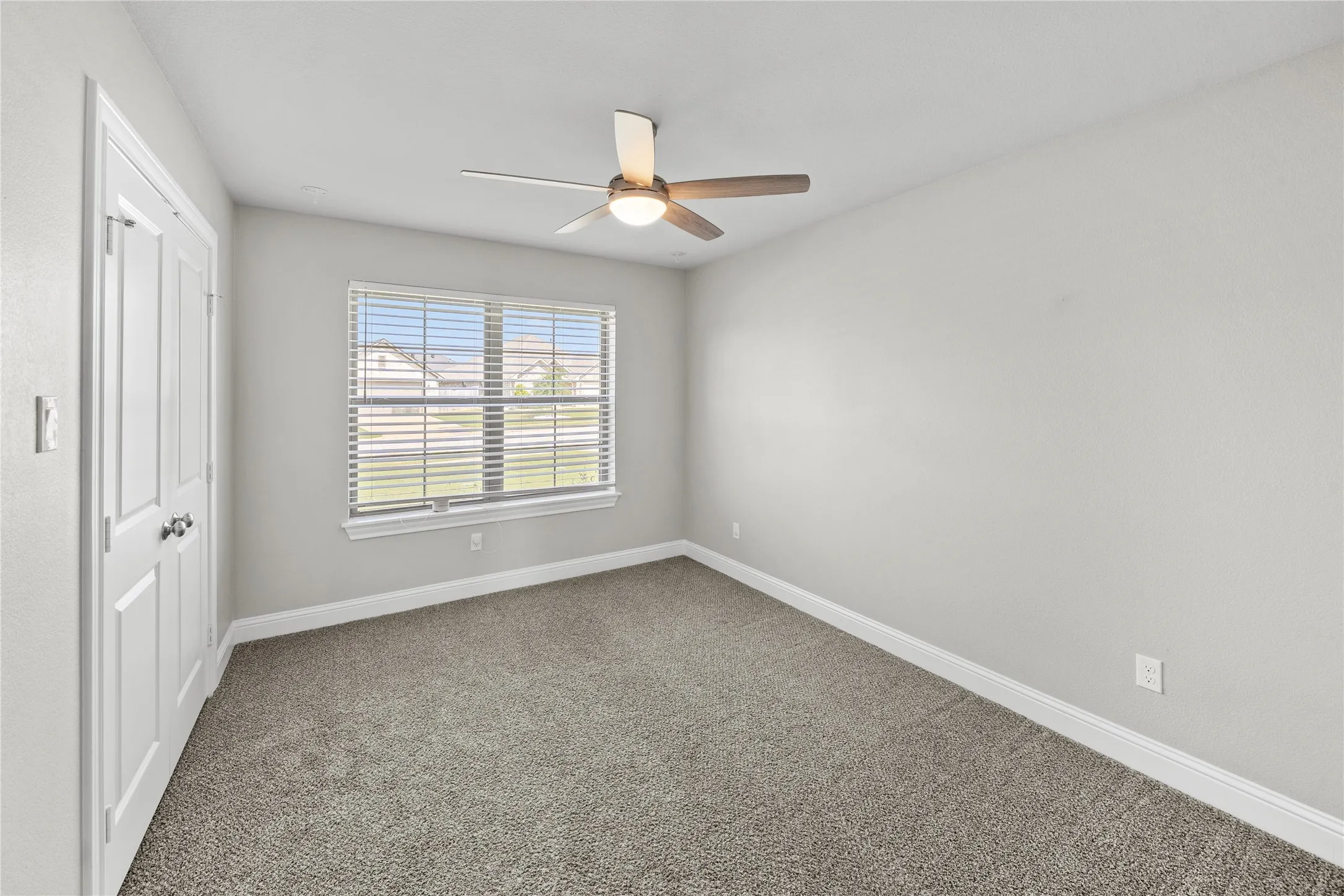 Single Family Residence For Sale in Smith County , 11479 Lindsey Garden Drive, Tyler, Texas 75709, 3 Bedroom, 2 Bathroom, 2 Garage spaces, 1,700 Sqft, built in 2021, mls#21384302, Real Estate Agent in Tyler, Homes For Sale in Smith county, Homes For Sale in Tyler, Realtor in Tyler Texas, Real Estate Brokerage Independent Realty Texas, Luminita Cordes Realtor
