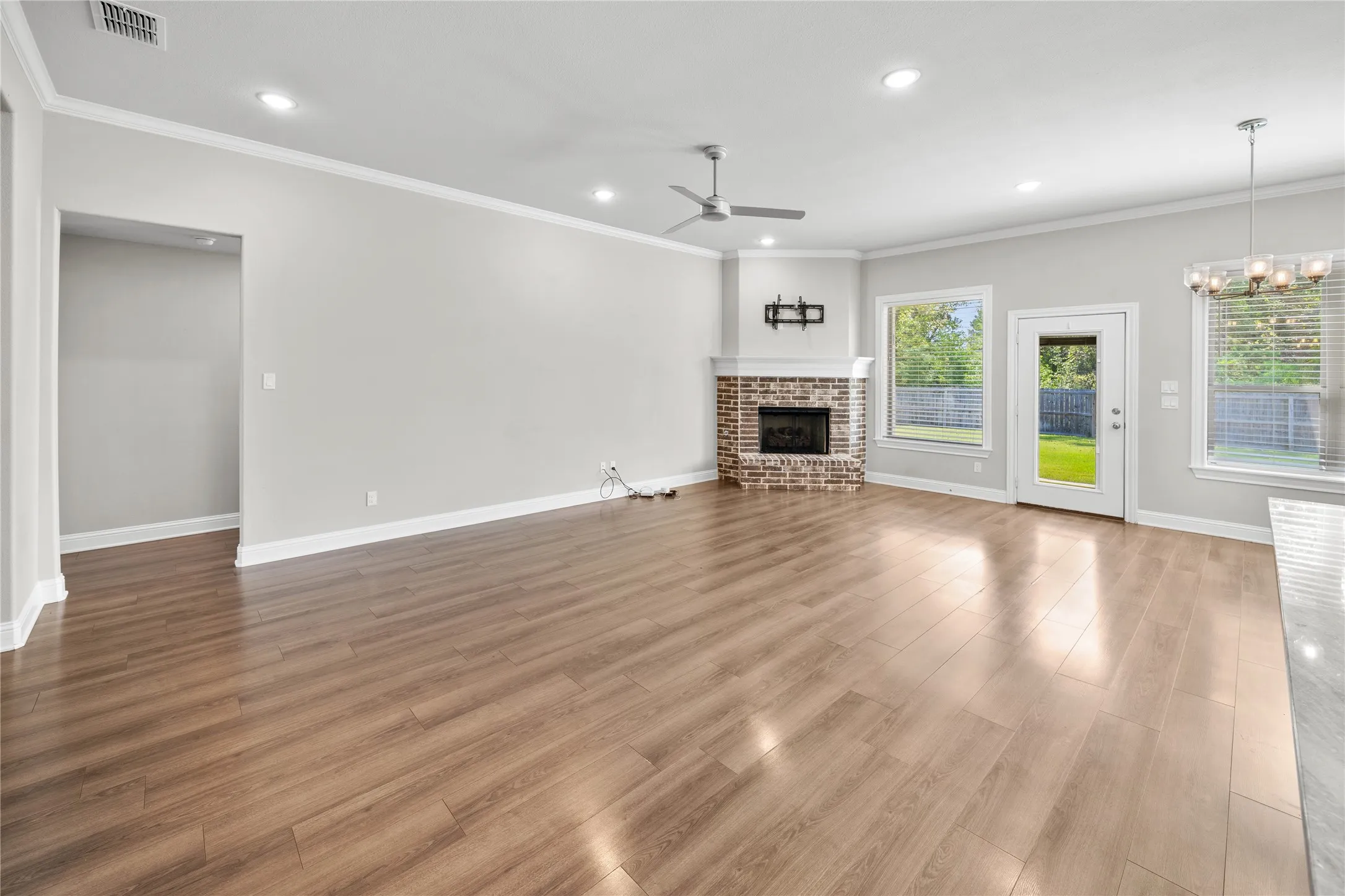 Single Family Residence For Sale in Smith County , 11479 Lindsey Garden Drive, Tyler, Texas 75709, 3 Bedroom, 2 Bathroom, 2 Garage spaces, 1,700 Sqft, built in 2021, mls#21384302, Real Estate Agent in Tyler, Homes For Sale in Smith county, Homes For Sale in Tyler, Realtor in Tyler Texas, Real Estate Brokerage Independent Realty Texas, Luminita Cordes Realtor