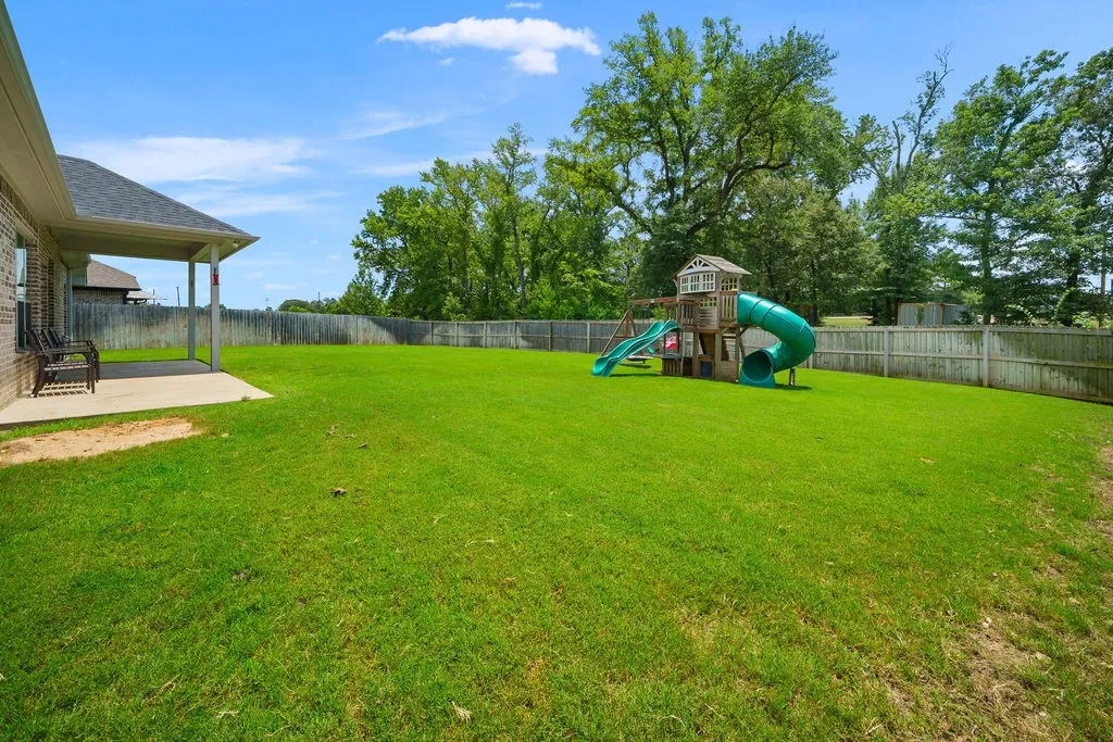 Single Family Residence For Sale in Smith County , 11479 Lindsey Garden Drive, Tyler, Texas 75709, 3 Bedroom, 2 Bathroom, 2 Garage spaces, 1,700 Sqft, built in 2021, mls#21384302, Real Estate Agent in Tyler, Homes For Sale in Smith county, Homes For Sale in Tyler, Realtor in Tyler Texas, Real Estate Brokerage Independent Realty Texas, Luminita Cordes Realtor